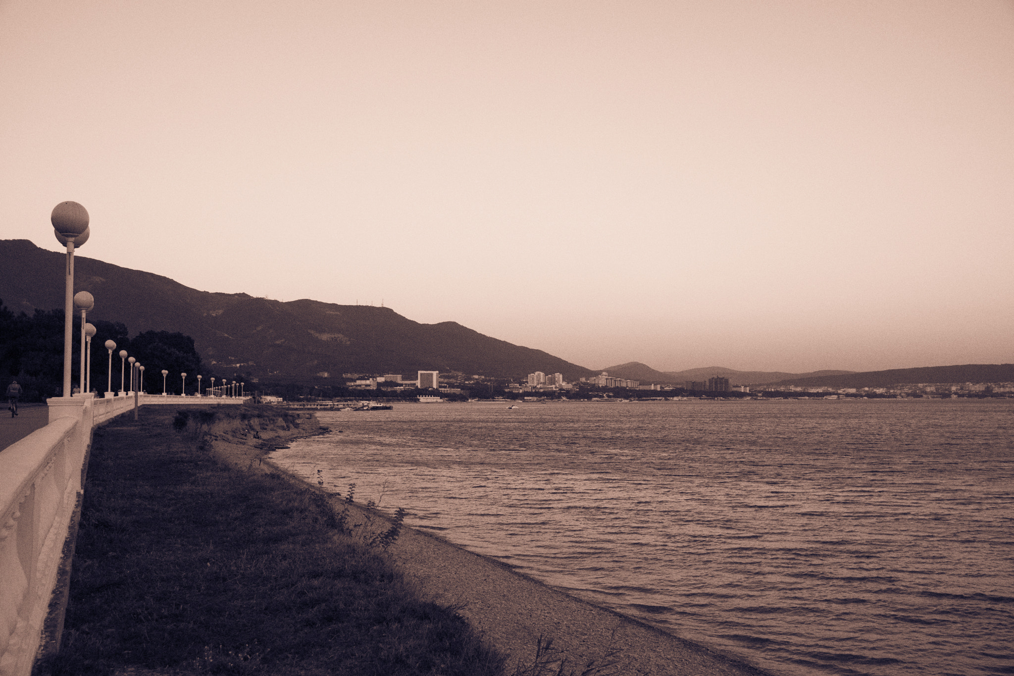 Sigma 17-50mm F2.8 EX DC HSM sample photo. Море Чёрное photography