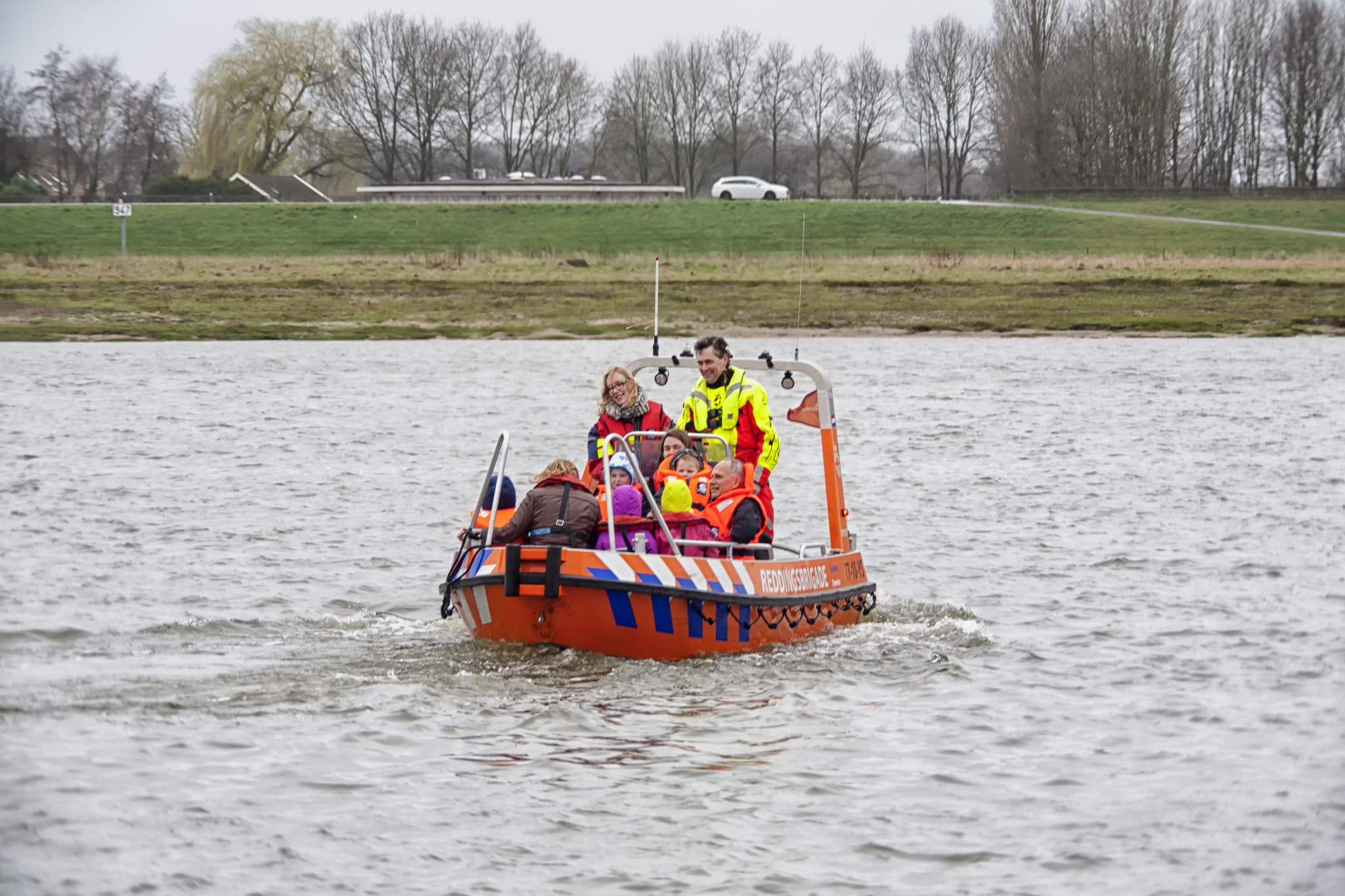 Canon EOS 5D + Canon EF 70-200mm F4L USM sample photo. Demonstration for the kids rescue brigade deventer photography