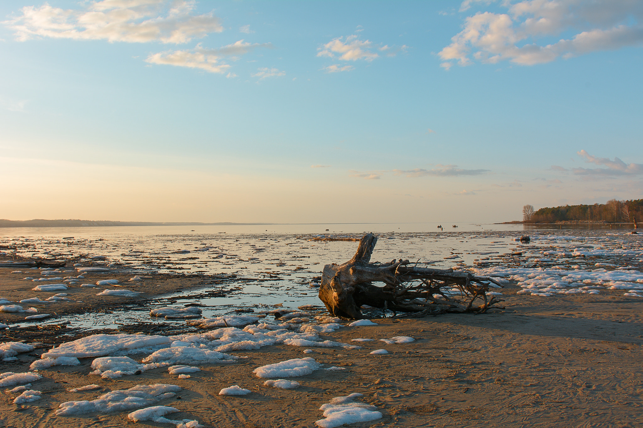 Nikon AF-S Nikkor 24-70mm F2.8G ED sample photo. The last ice on the river photography