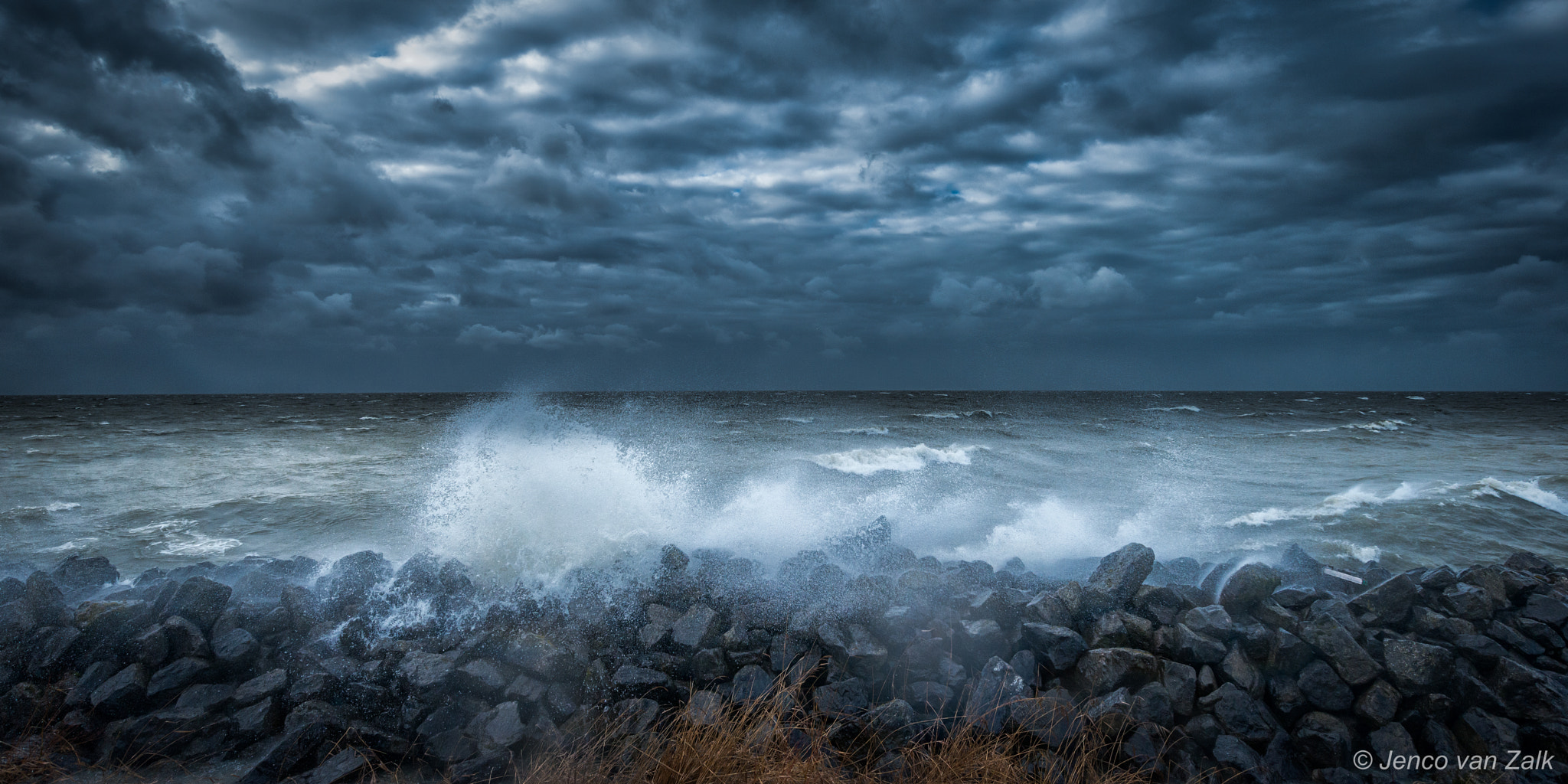Nikon AF-S Nikkor 16-35mm F4G ED VR sample photo. Storm photography