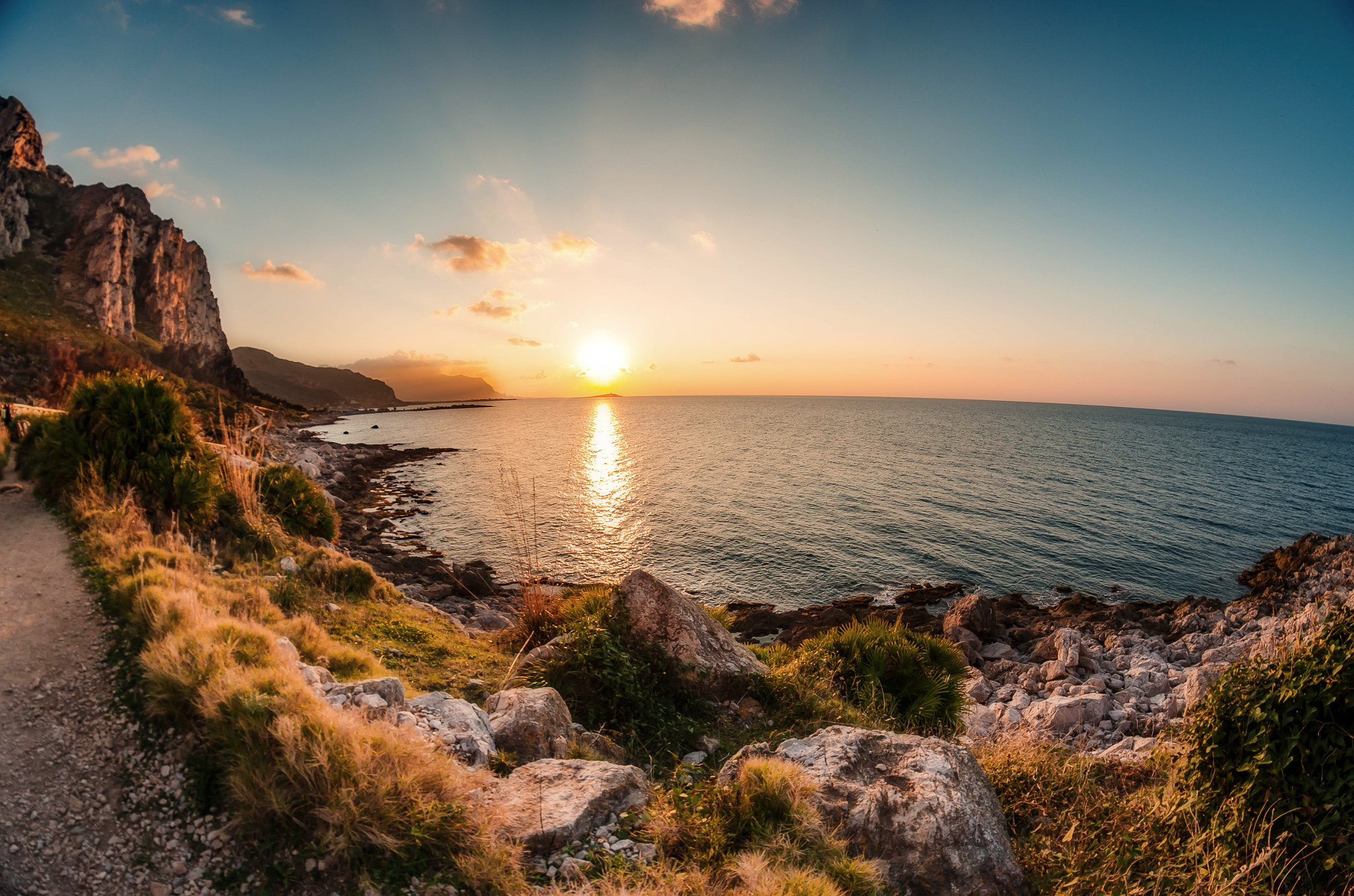 Nikon D7000 + Samyang 8mm F3.5 Aspherical IF MC Fisheye sample photo. Orton photography