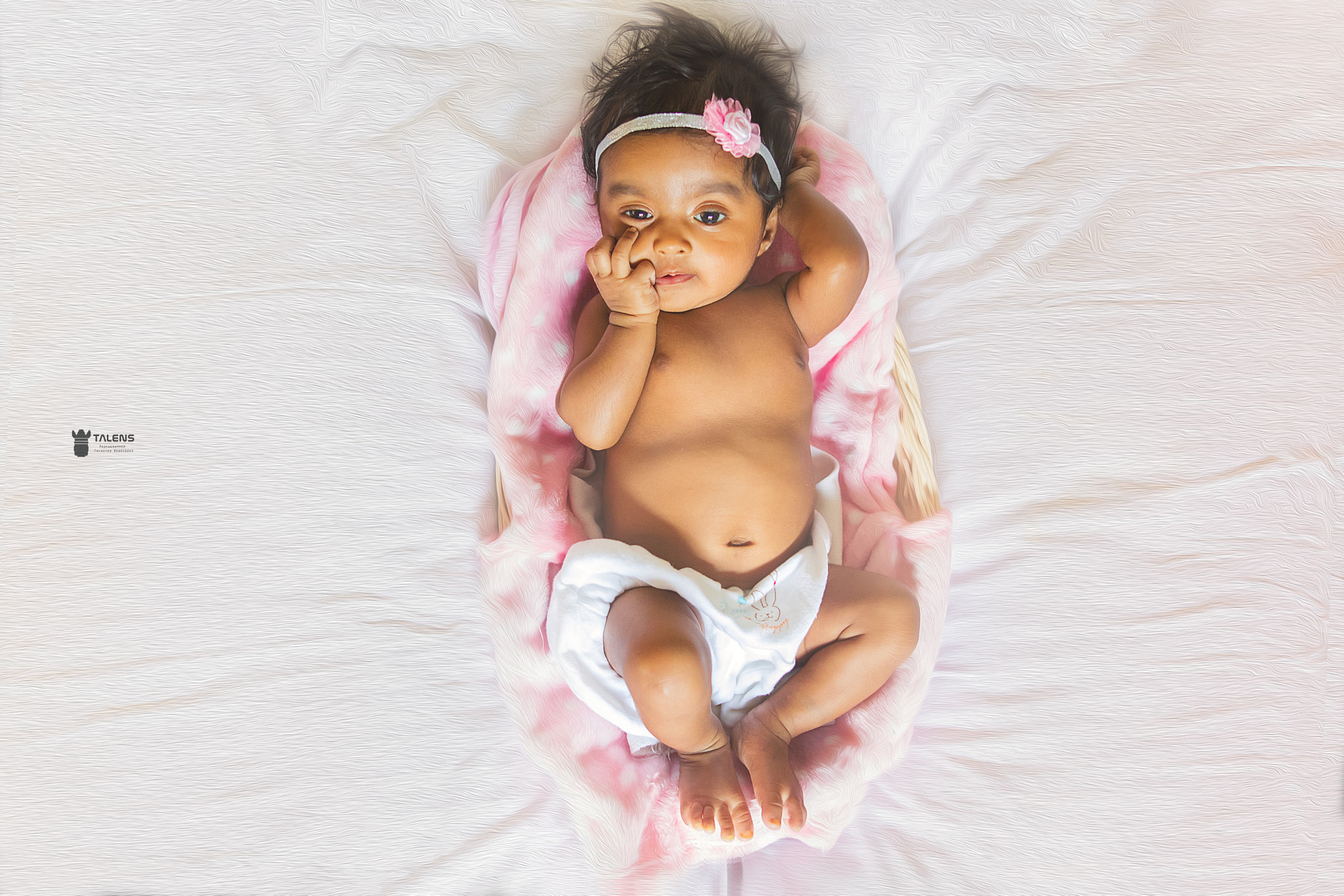 Sigma 24mm F1.4 DG HSM Art sample photo. Chrisel baby photography