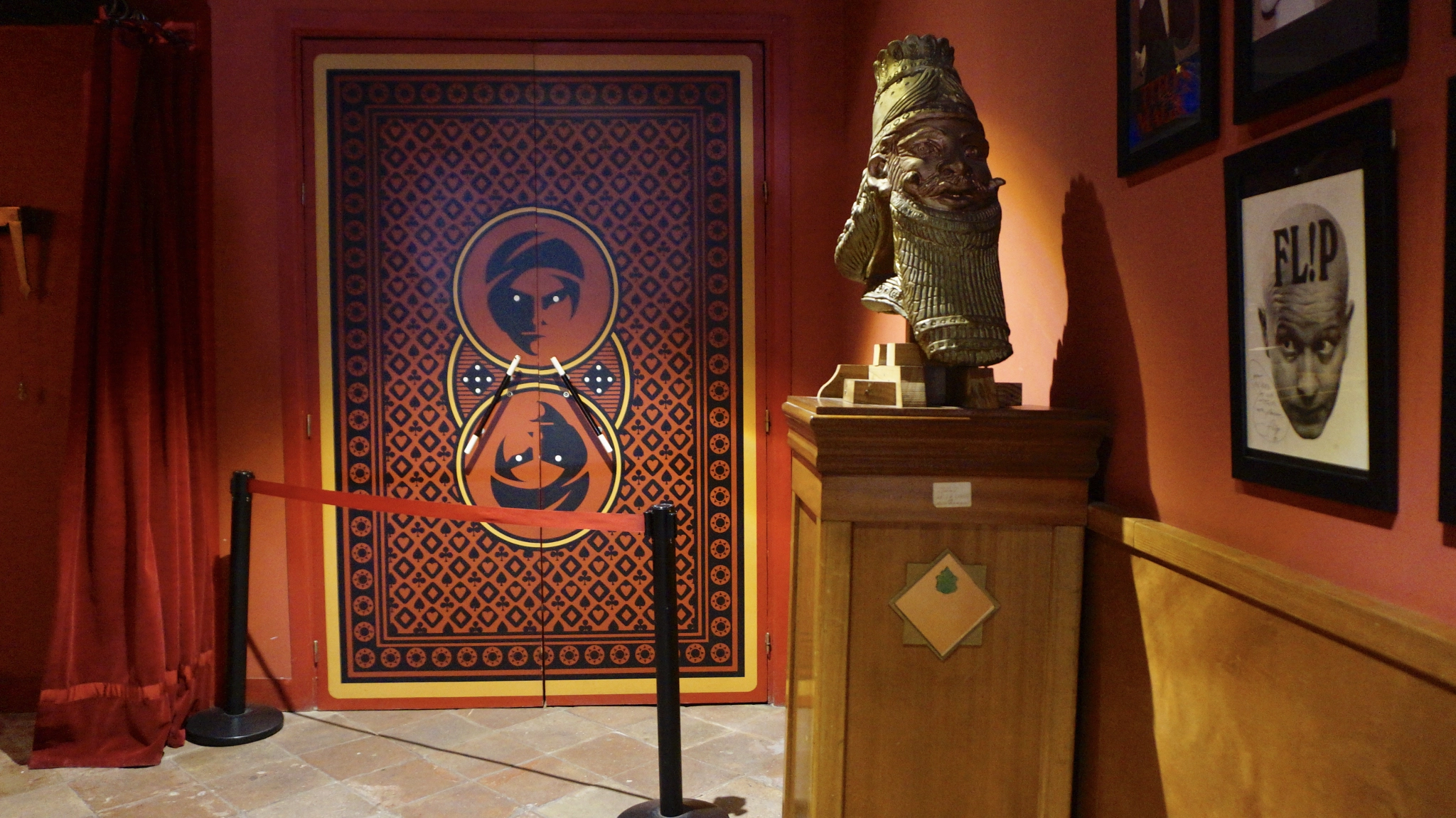 Sony Alpha a5000 (ILCE 5000) + Sony E 18-50mm F4-5.6 sample photo. Museo de la mágia - barcelona, spain photography