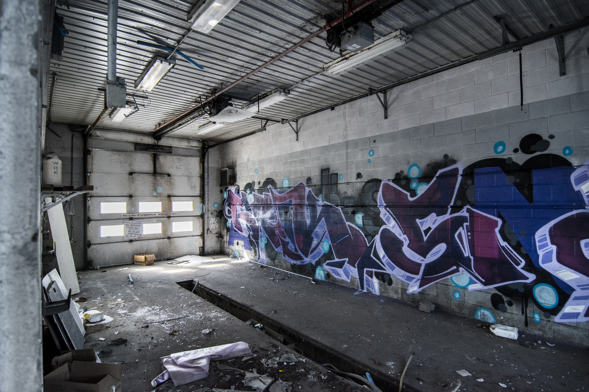 Tokina AT-X Pro 12-24mm F4 (IF) DX sample photo. Pendant ce temps photography