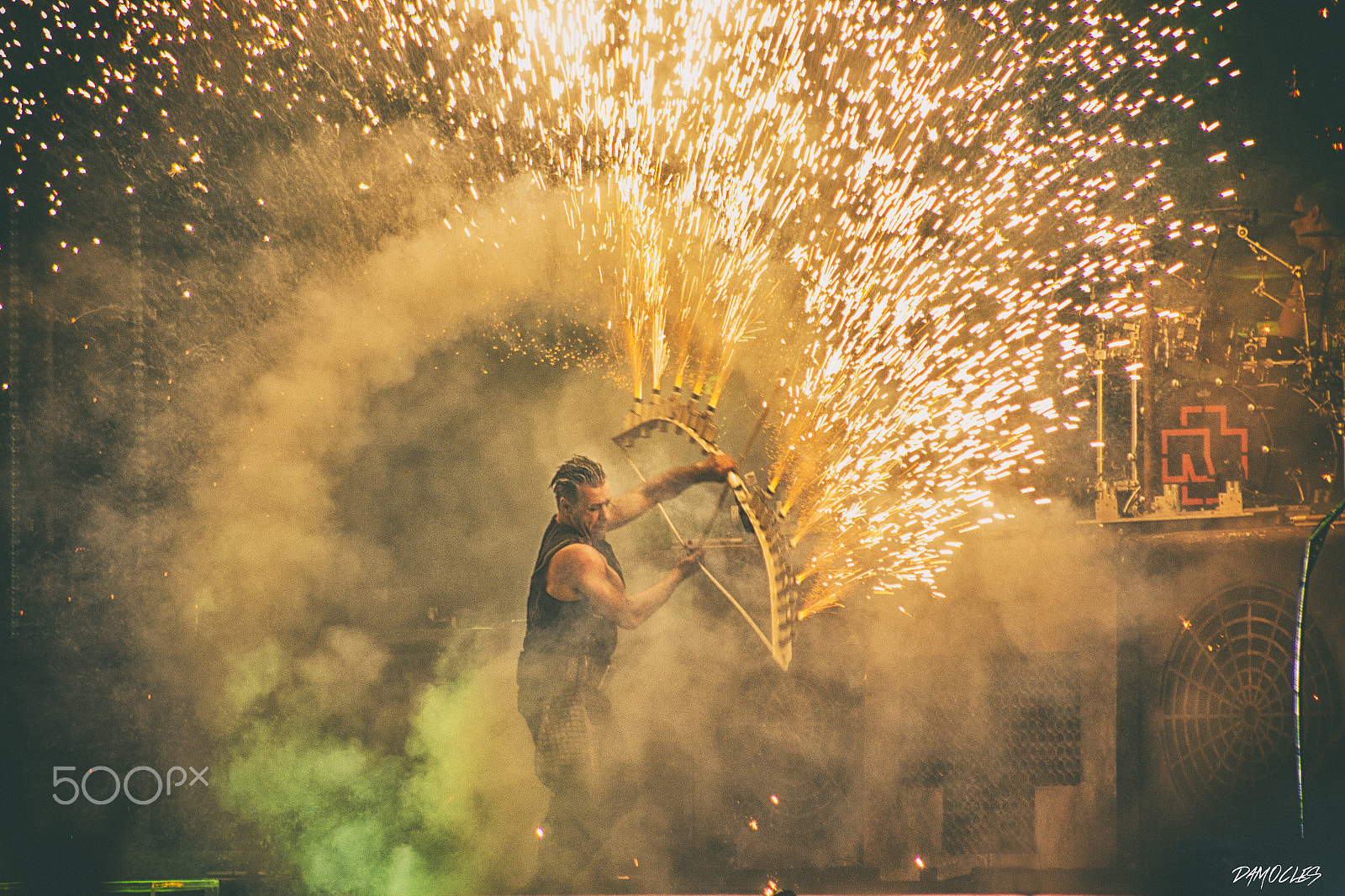 Canon EOS 650D (EOS Rebel T4i / EOS Kiss X6i) + EF75-300mm f/4-5.6 sample photo. Rammstein du riechst so gut photography