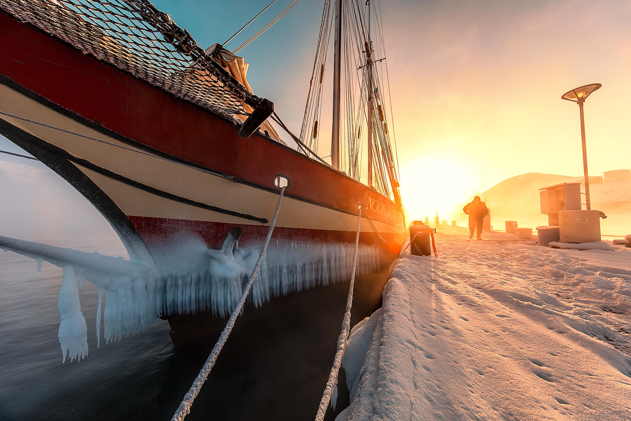 Canon EOS 5DS sample photo. Sunrise at the harbour photography