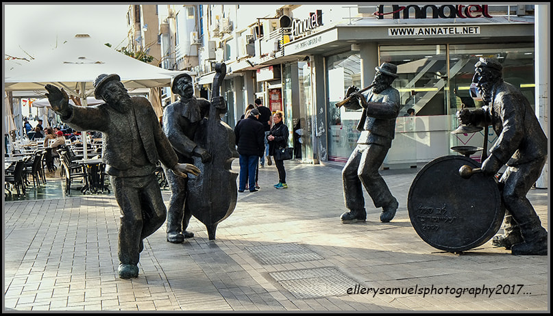 Fujifilm X-E1 + Fujifilm XF 18-55mm F2.8-4 R LM OIS sample photo. Street art photography