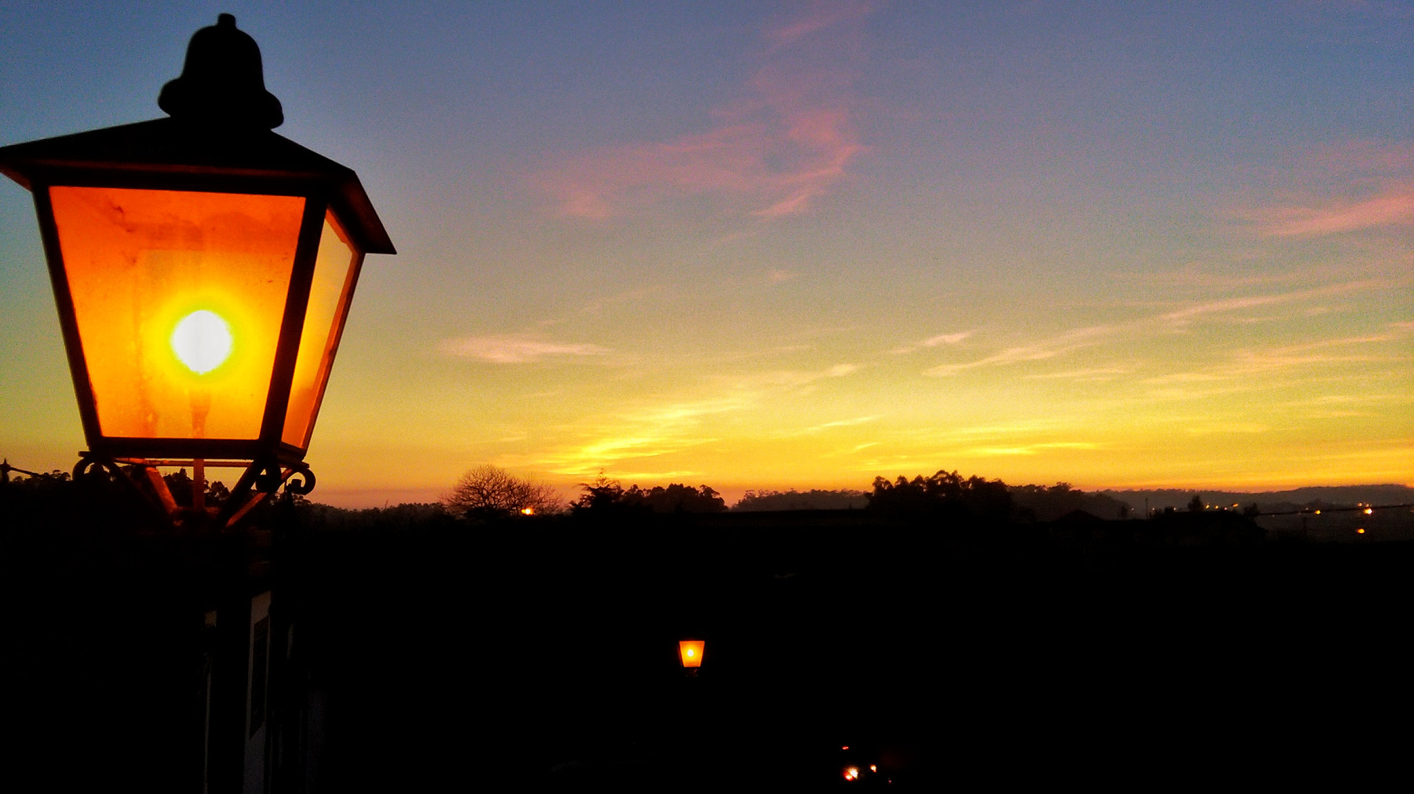 HUAWEI Y6 sample photo. Holy light photography