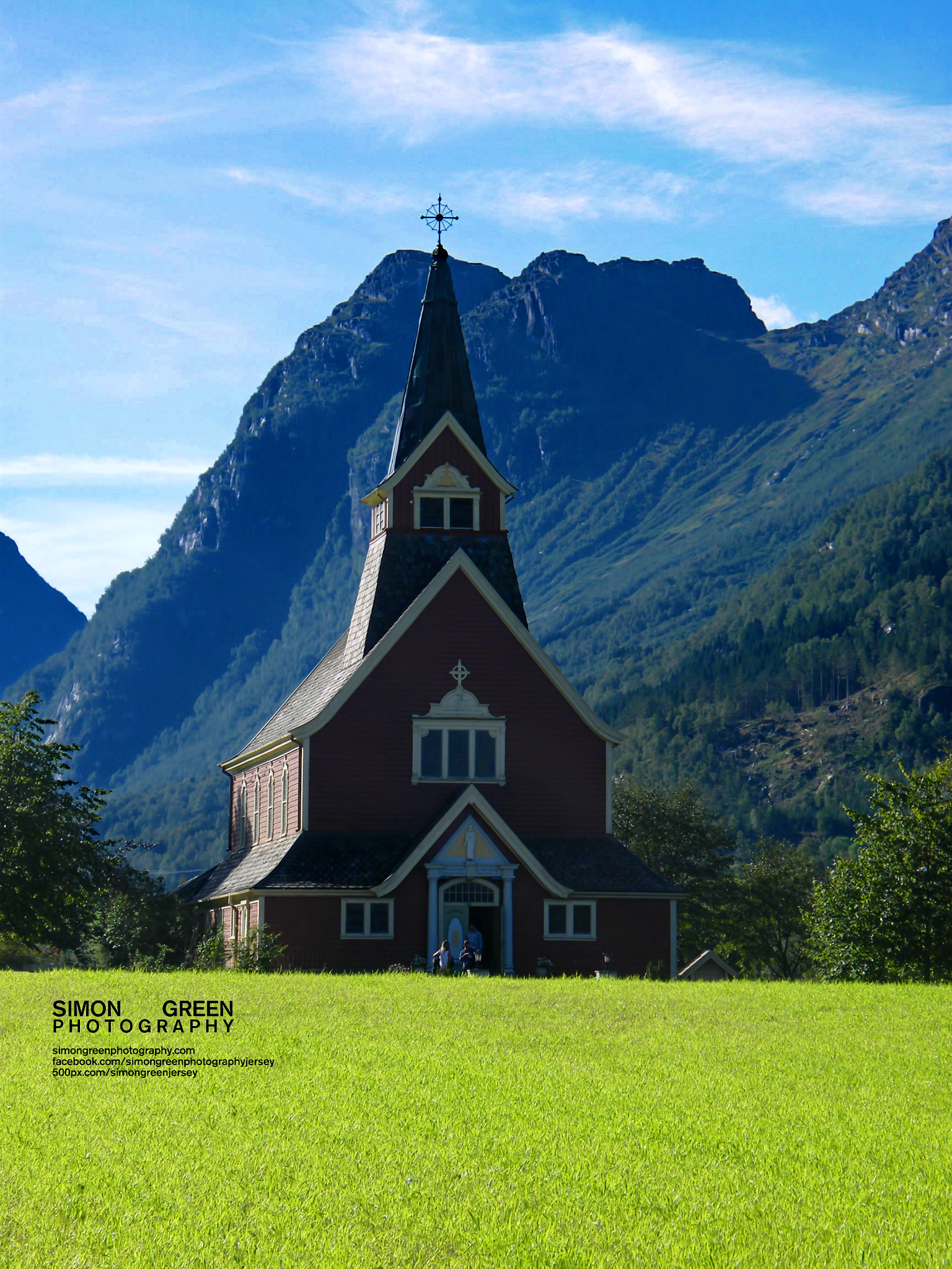 Fujifilm FinePix S8000fd sample photo. Norway church photography