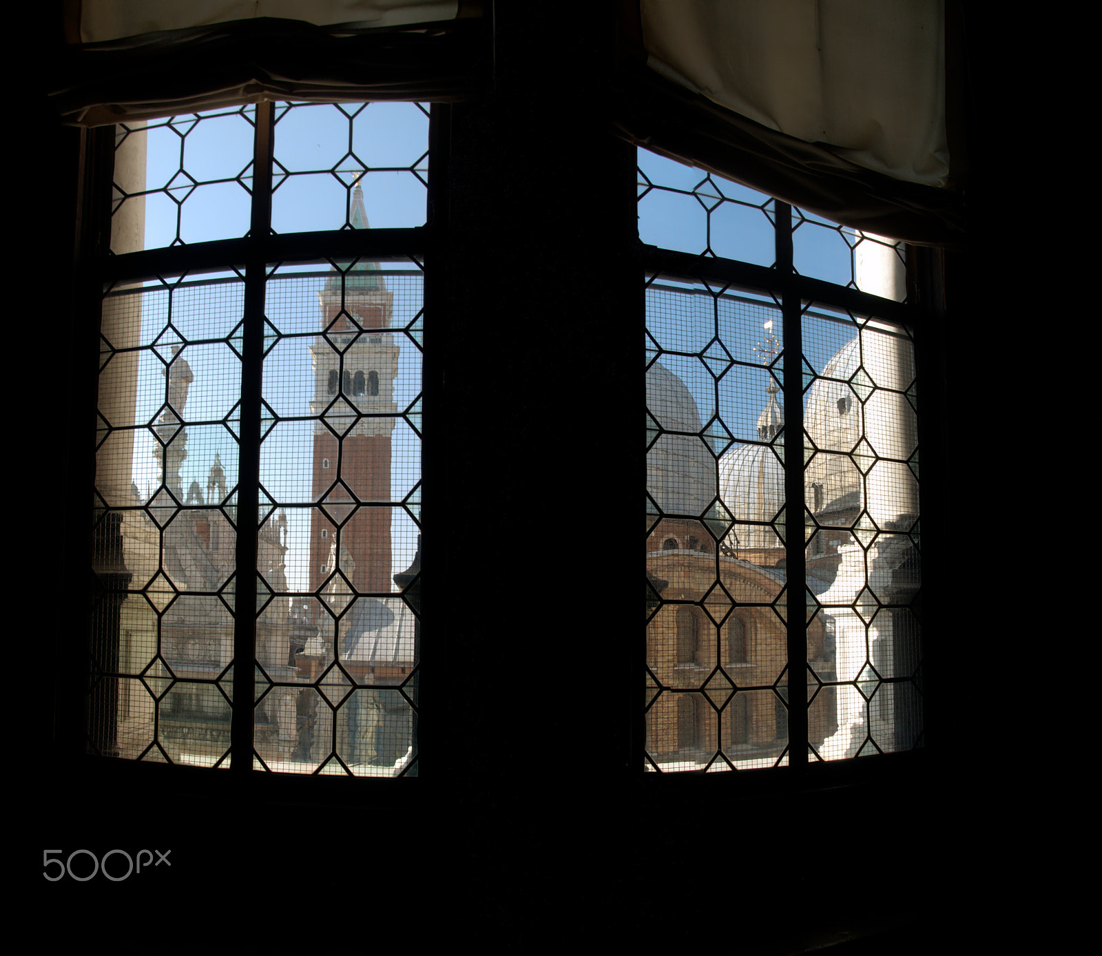 Nikon D300 sample photo. View from palazzo ducale photography