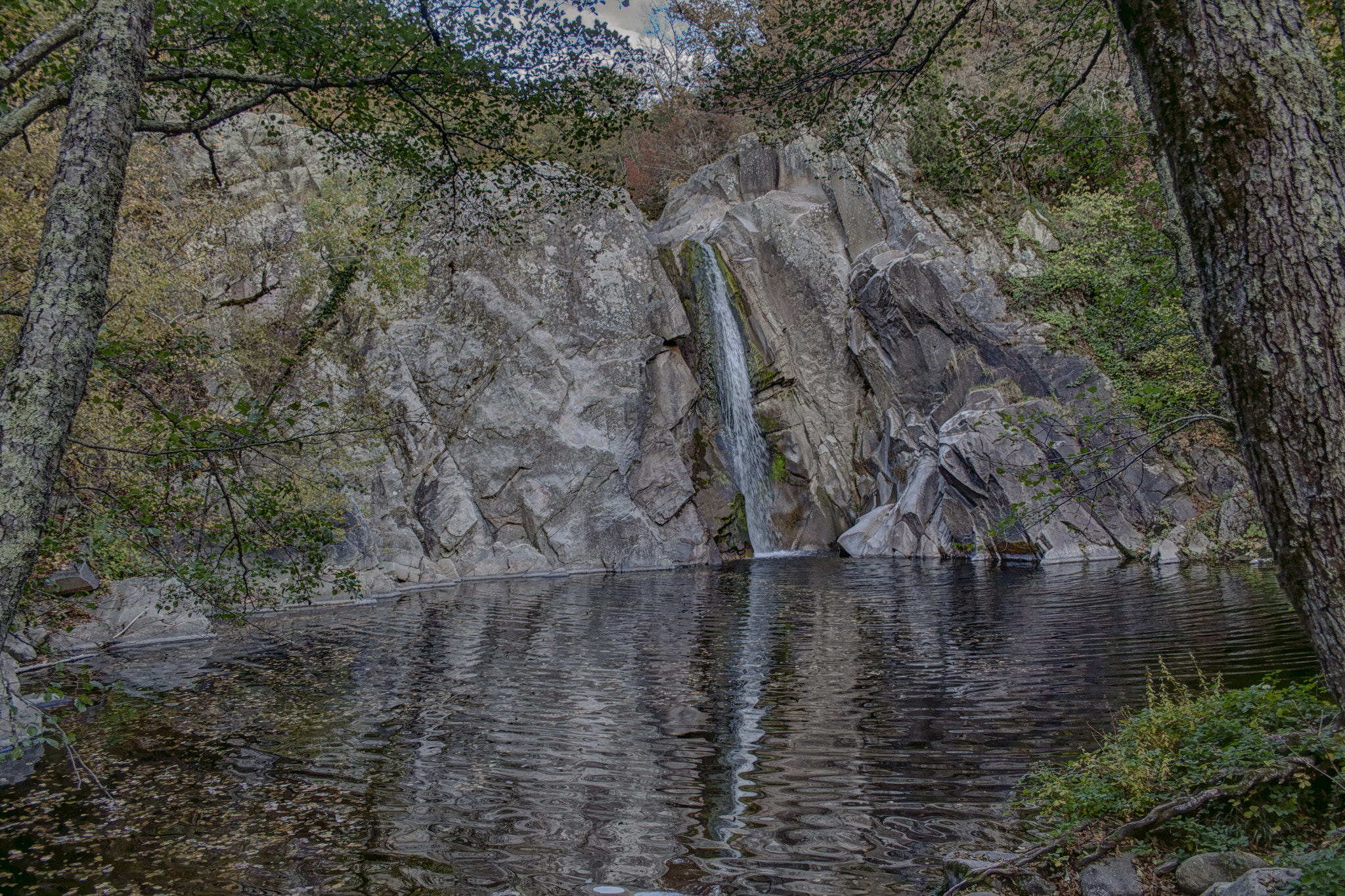 Canon EF-S 18-55mm F3.5-5.6 II sample photo. Waterfall photography