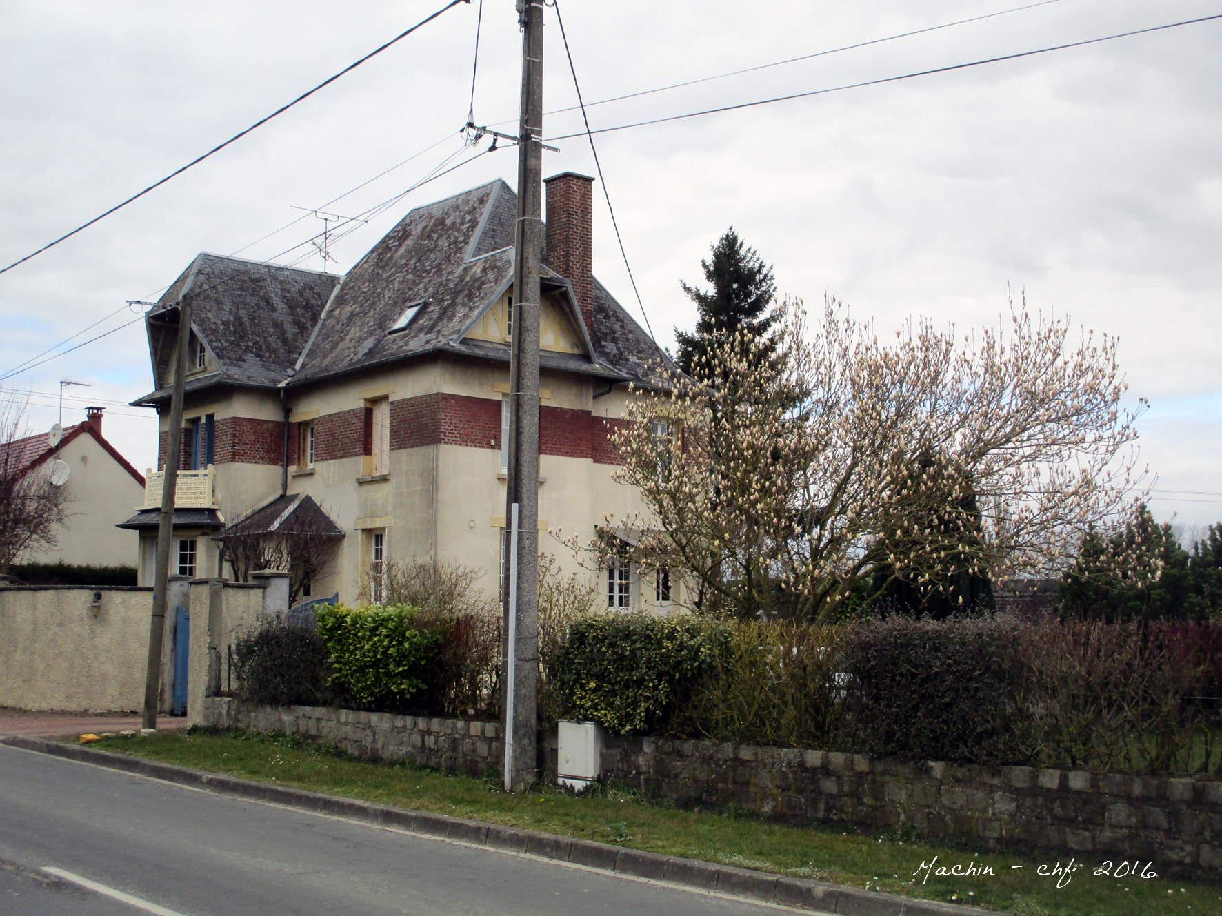 Canon PowerShot ELPH 160 (IXUS 160 / IXY 150) sample photo. Biaches, el somme, haute picardie, francia / france﻿ photography