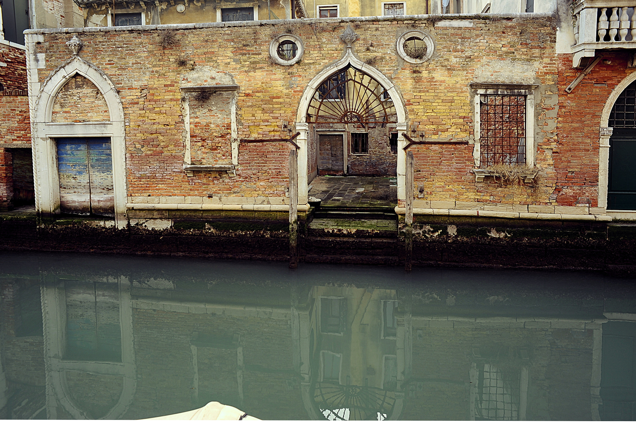 Manual Lens No CPU sample photo. Doors photography
