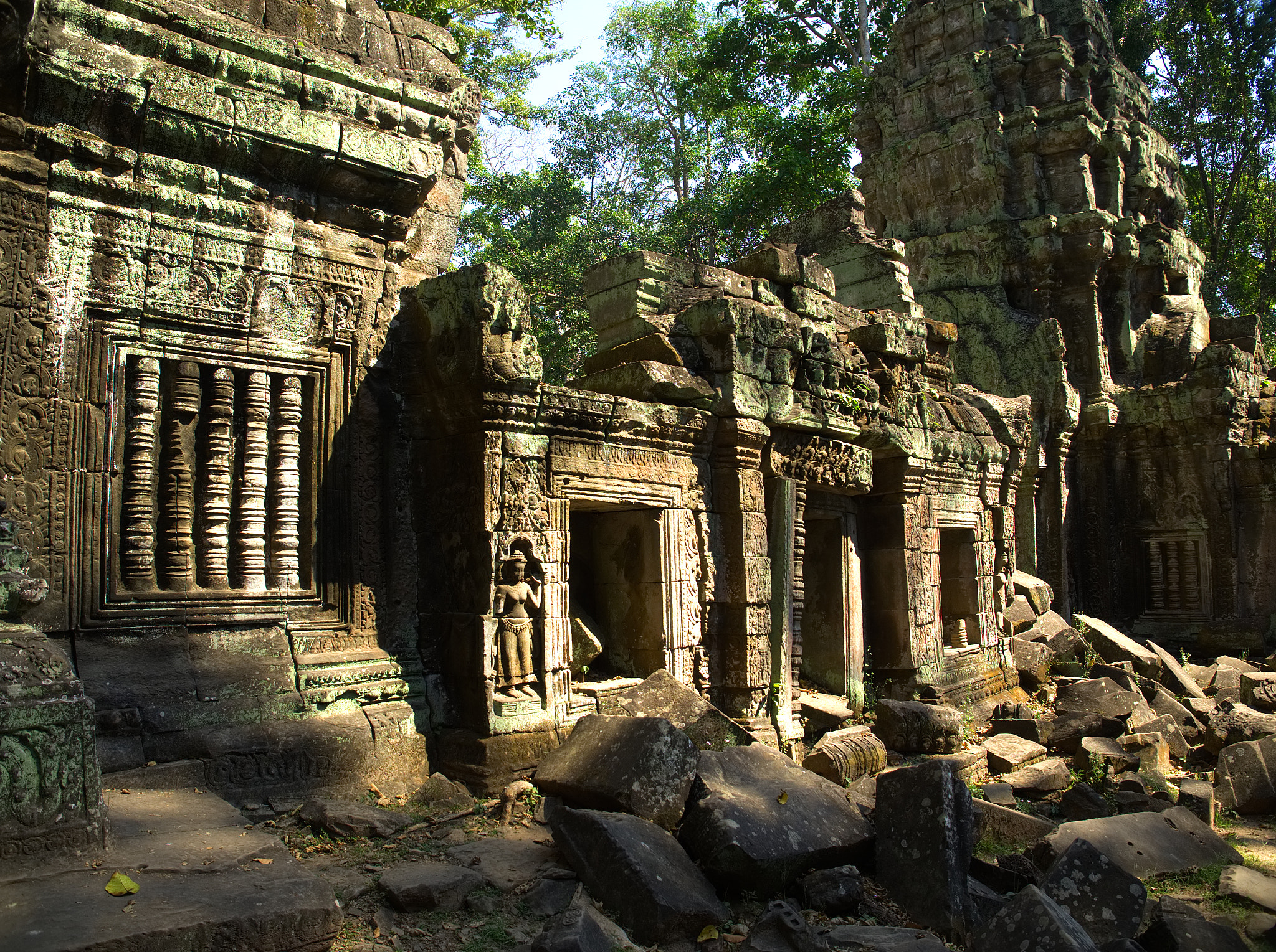 Olympus M.Zuiko Digital ED 12-40mm F2.8 Pro sample photo. Ta prohm temple photography