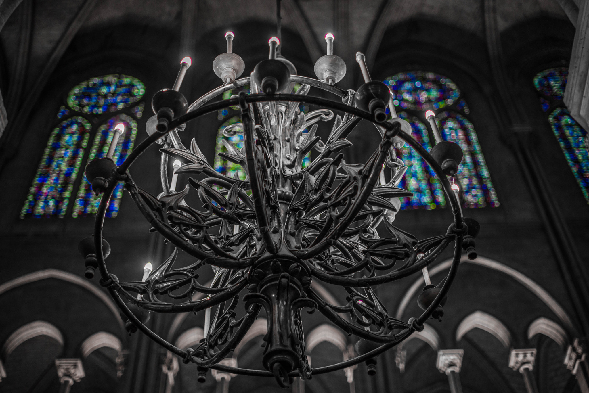 Nikon D610 + Nikon AF-S Nikkor 50mm F1.4G sample photo. Inside notre-dame paris photography