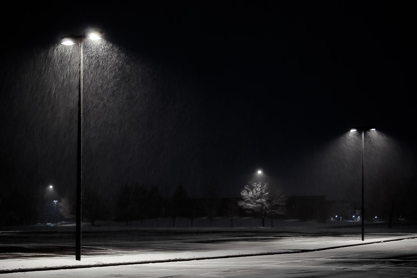 Pentax K10D + Pentax smc DA 40mm F2.8 Limited sample photo. Snowy night photography