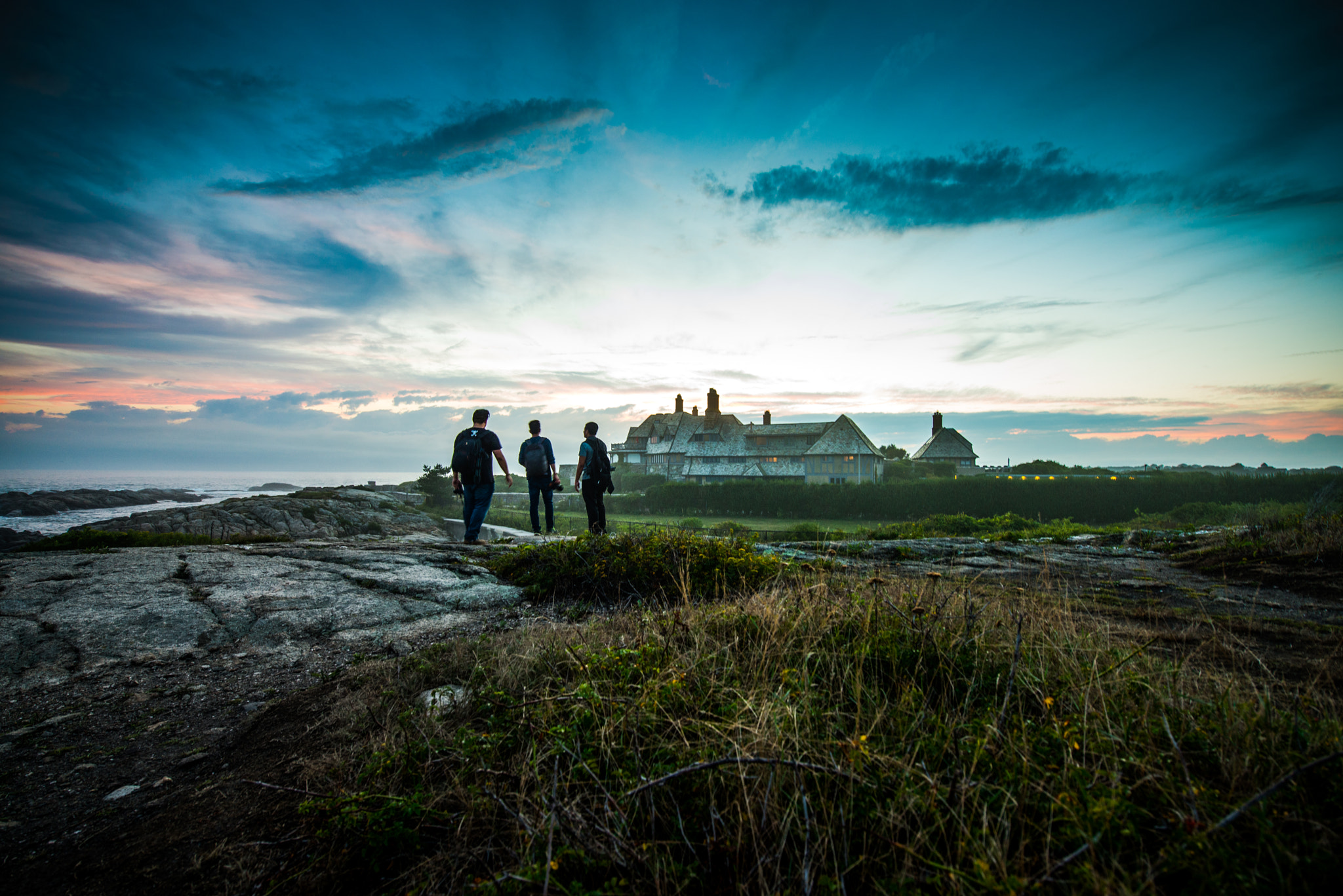 Nikon AF-S Nikkor 14-24mm F2.8G ED sample photo. Coastal cliffwalk photography