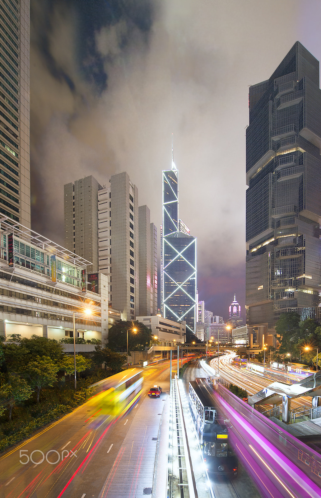 Nikon AF-S Nikkor 14-24mm F2.8G ED sample photo. Hong kong city by night photography