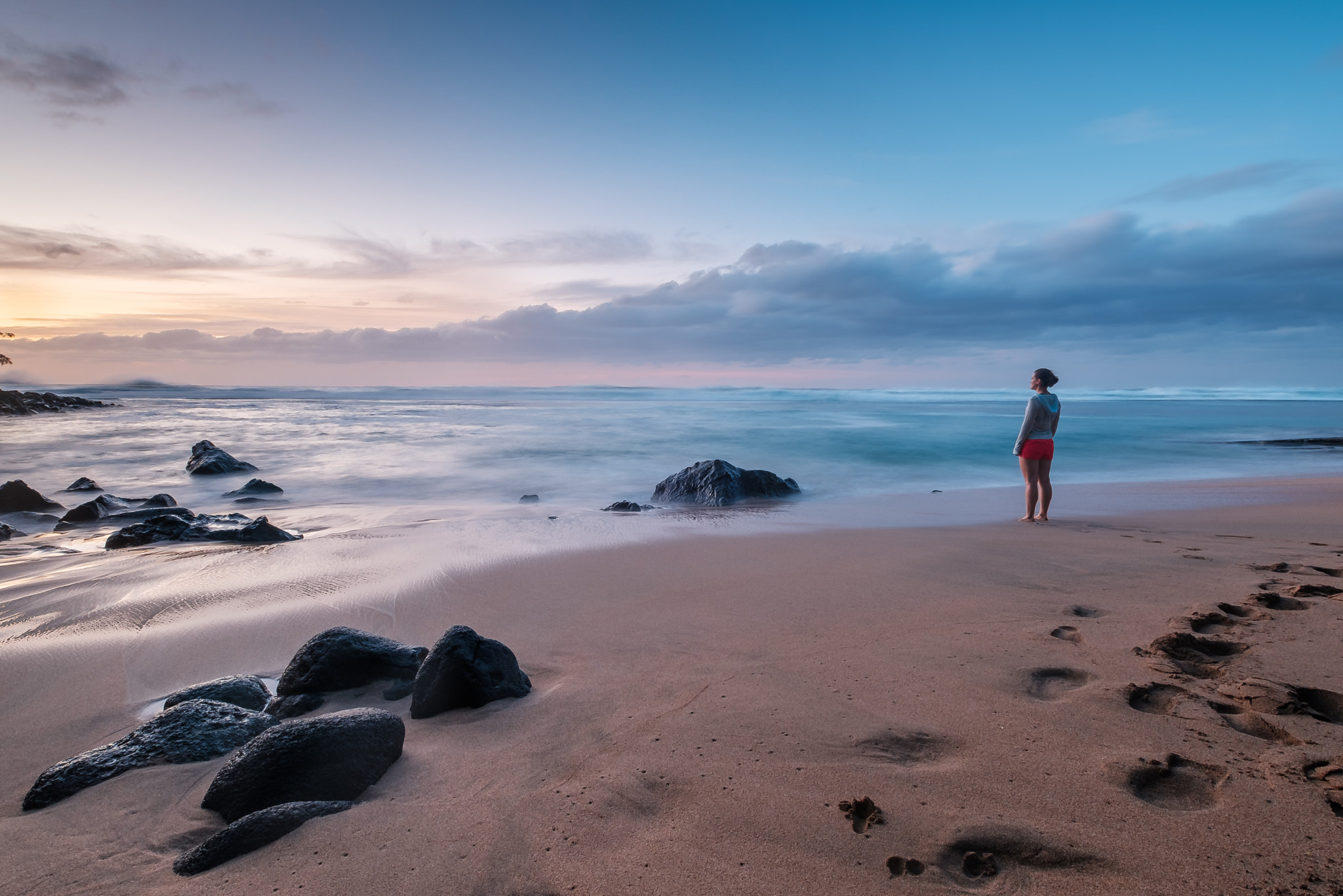 Fujifilm X-T2 + Fujifilm XF 10-24mm F4 R OIS sample photo. Looking at the sunset photography