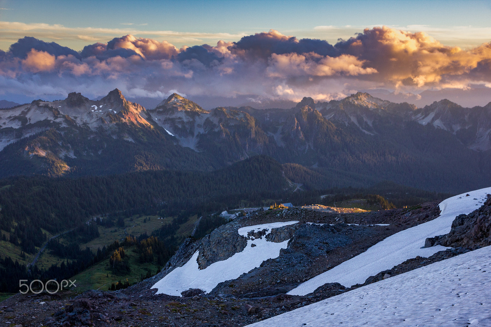 Canon EOS 550D (EOS Rebel T2i / EOS Kiss X4) sample photo. Sunset on rainier photography
