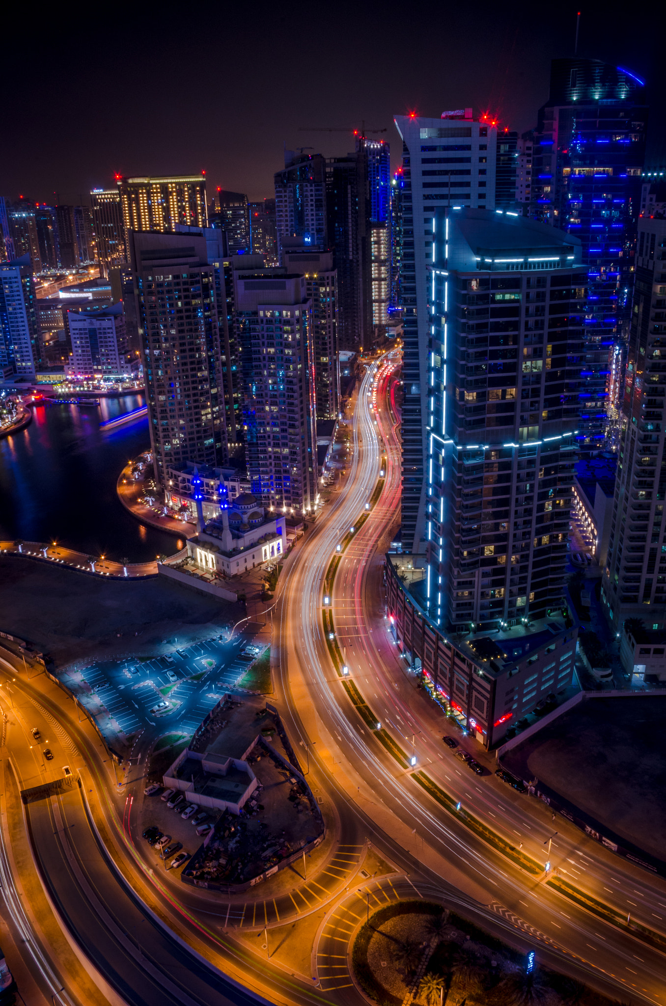 Nikon D7000 sample photo. Dubai at night photography