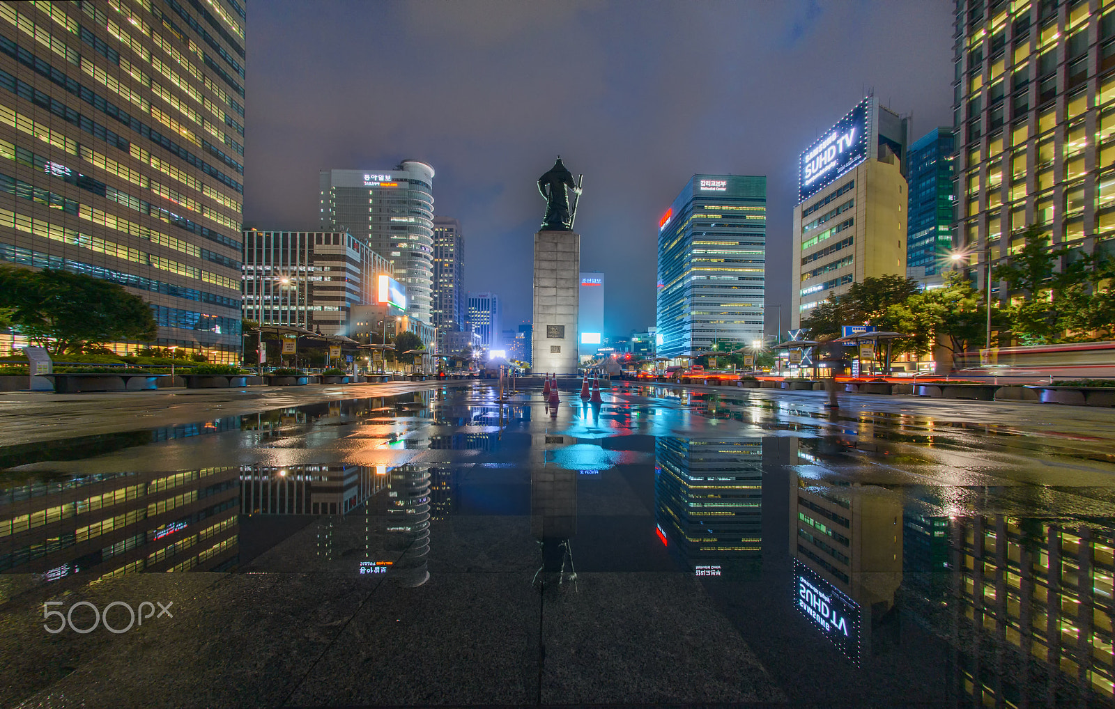Nikon AF Fisheye-Nikkor 16mm F2.8D sample photo. Korea seoul yi sun night view and reflection photography