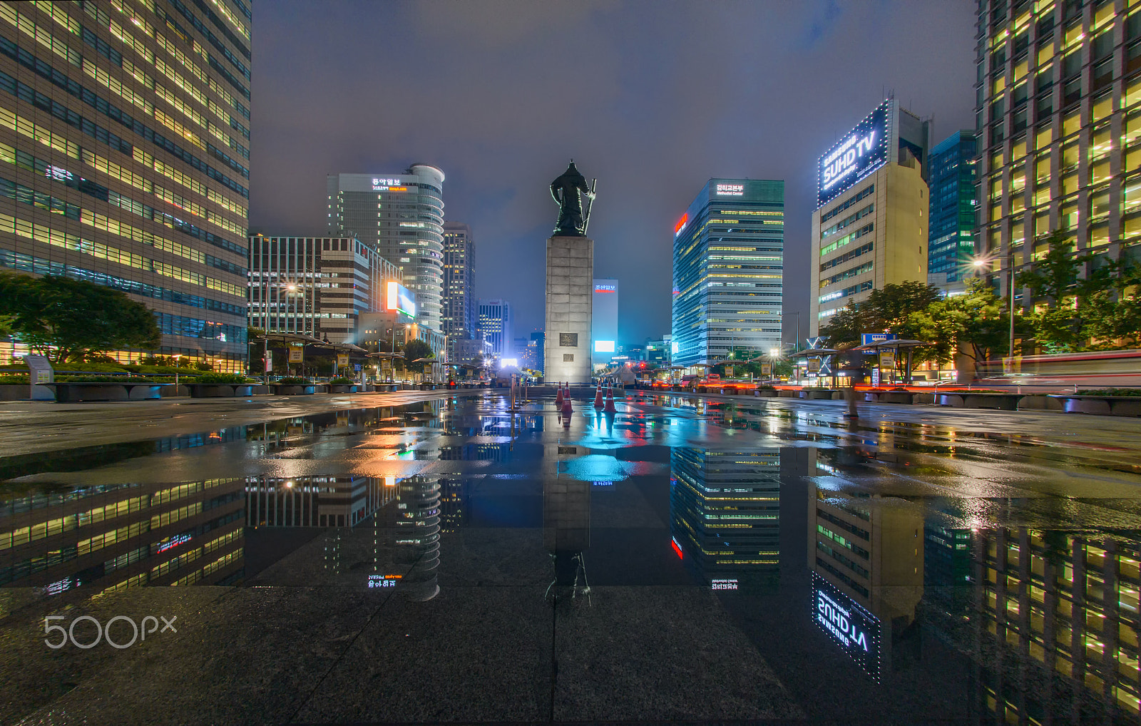 Nikon D800E + Nikon AF Fisheye-Nikkor 16mm F2.8D sample photo. Korea seoul yi sun night view and reflection photography