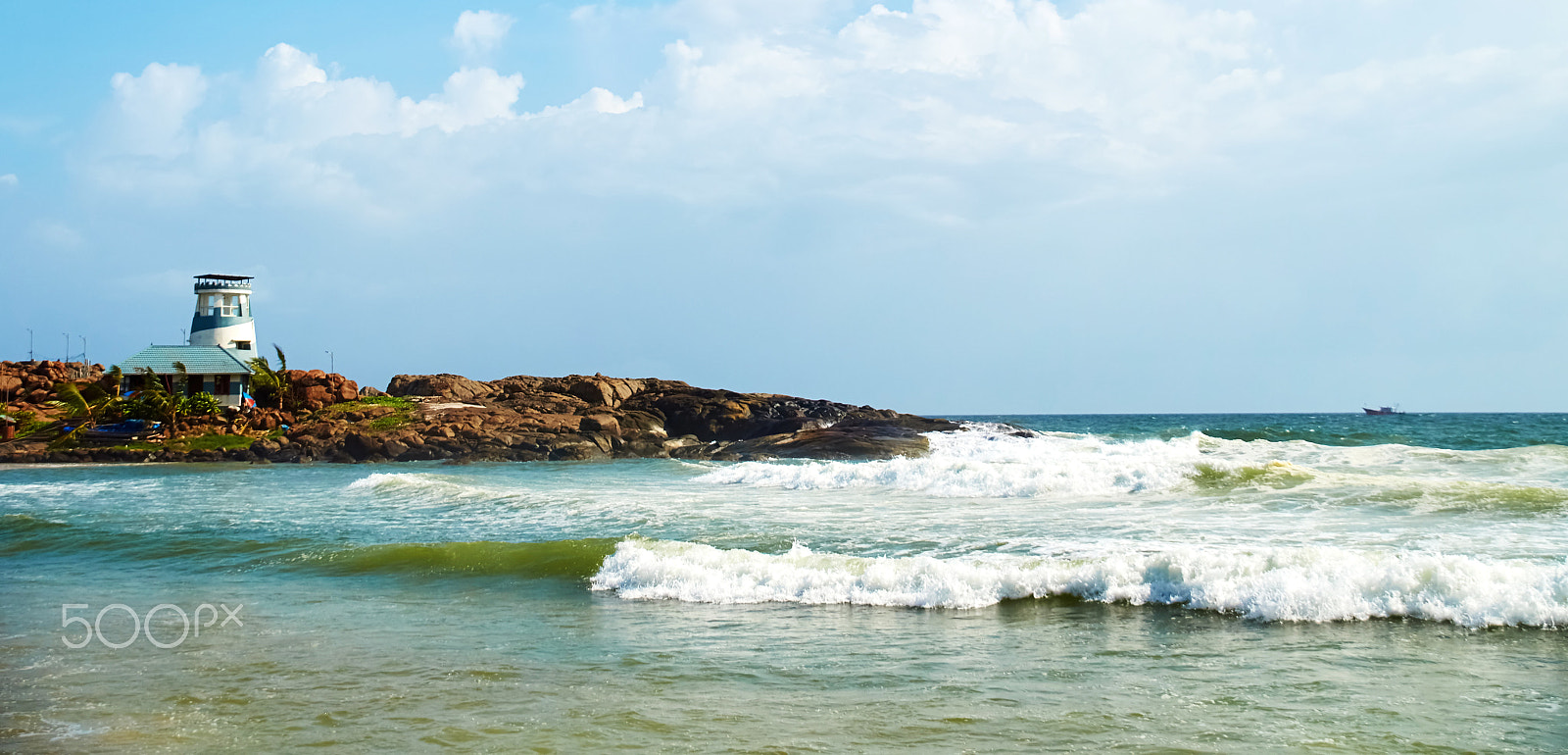 Sony DT 18-135mm F3.5-5.6 SAM sample photo. Kovalam beach photography