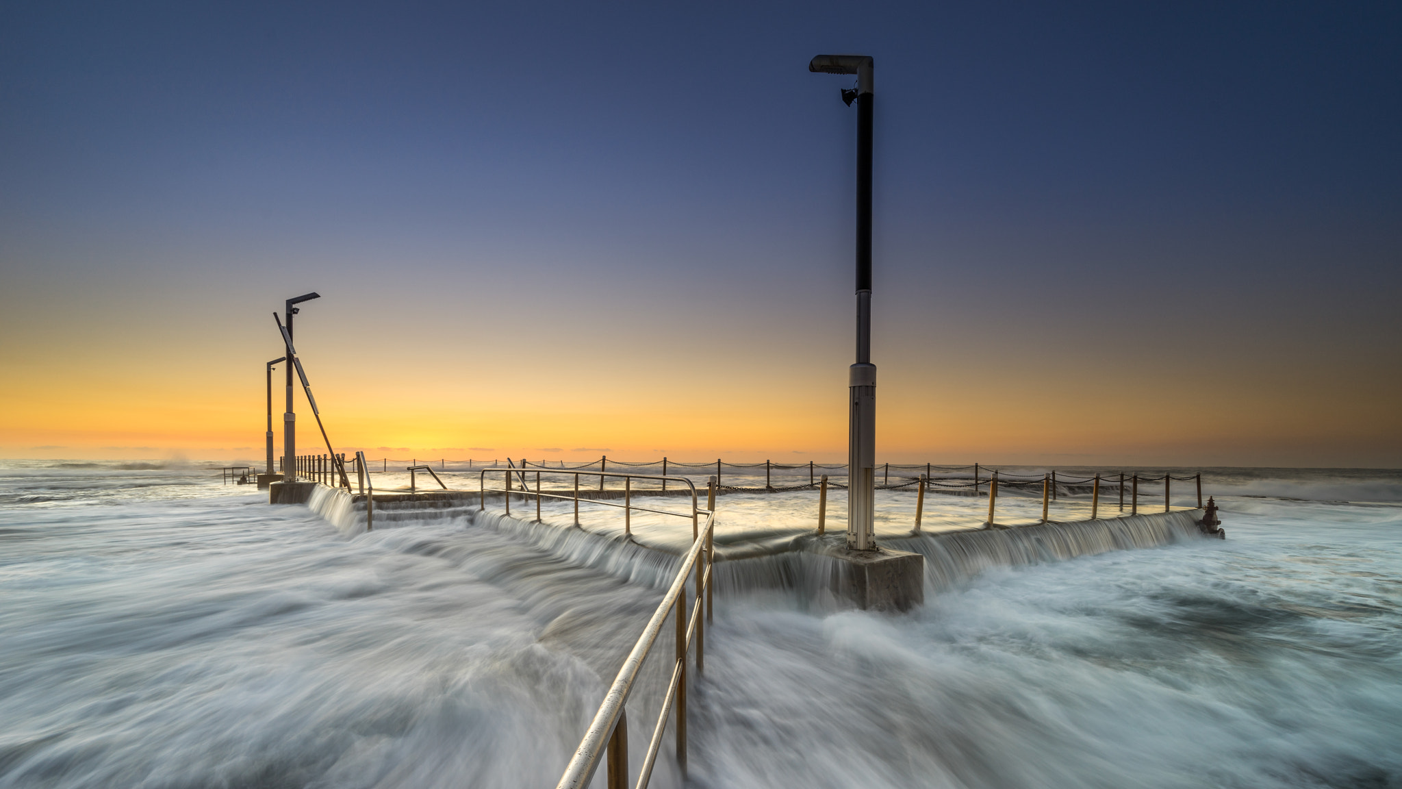 Sony a7R + Sony Vario-Tessar T* FE 16-35mm F4 ZA OSS sample photo. Mona vale rock pool photography