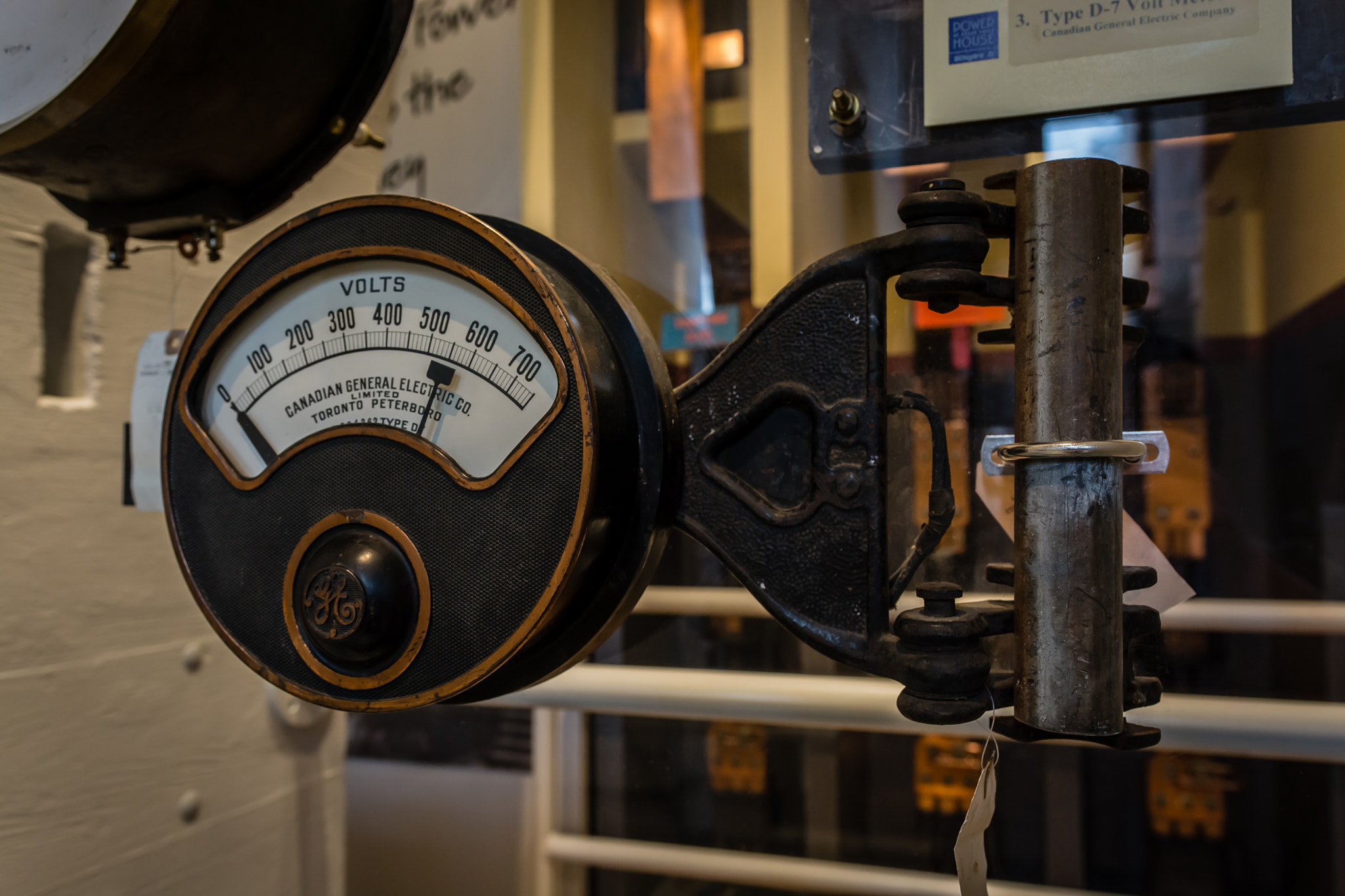 Nikon D7100 + Sigma 18-35mm F1.8 DC HSM Art sample photo. Volt meter photography
