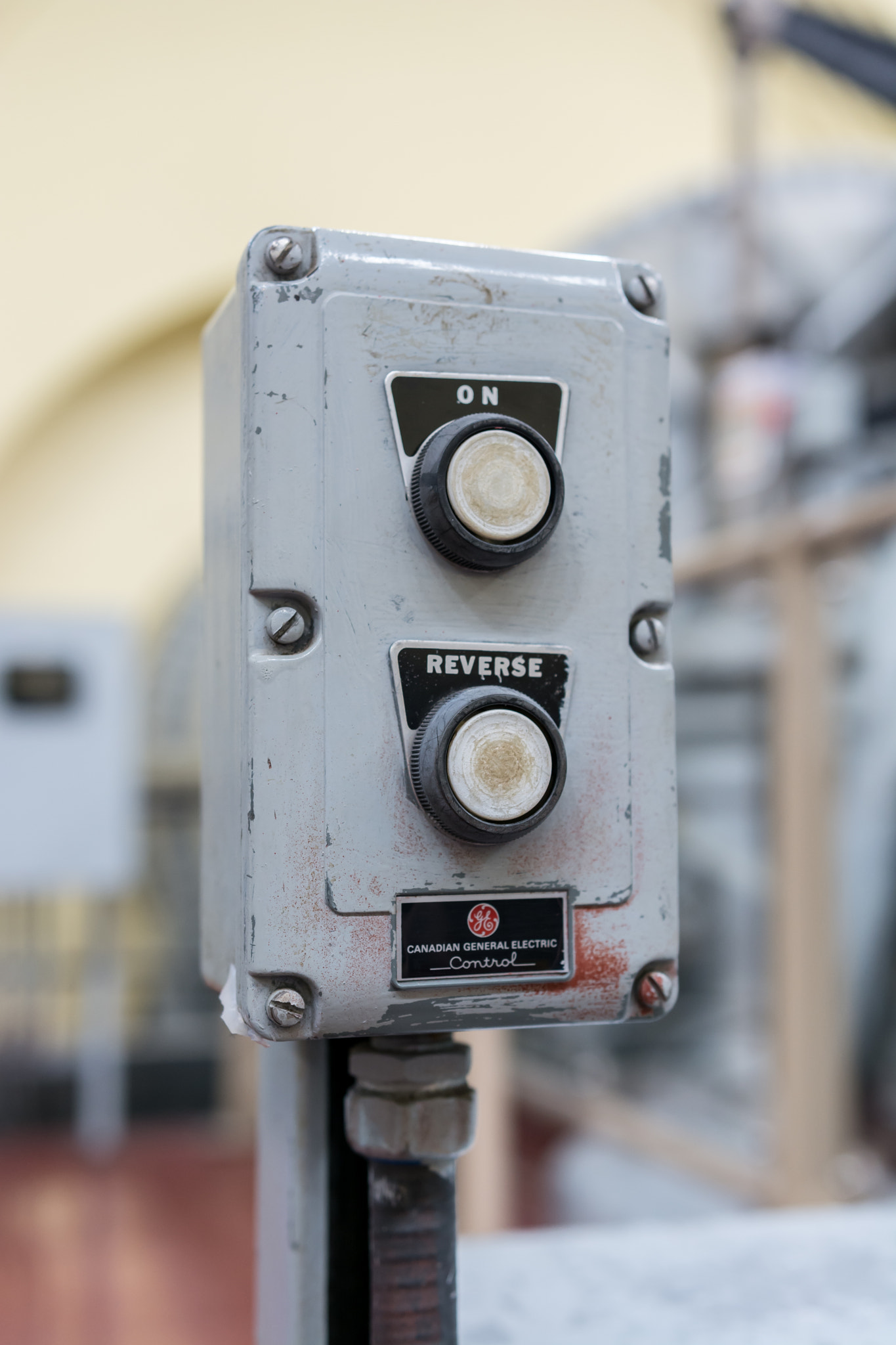 Nikon D7100 + Sigma 18-35mm F1.8 DC HSM Art sample photo. Control box photography