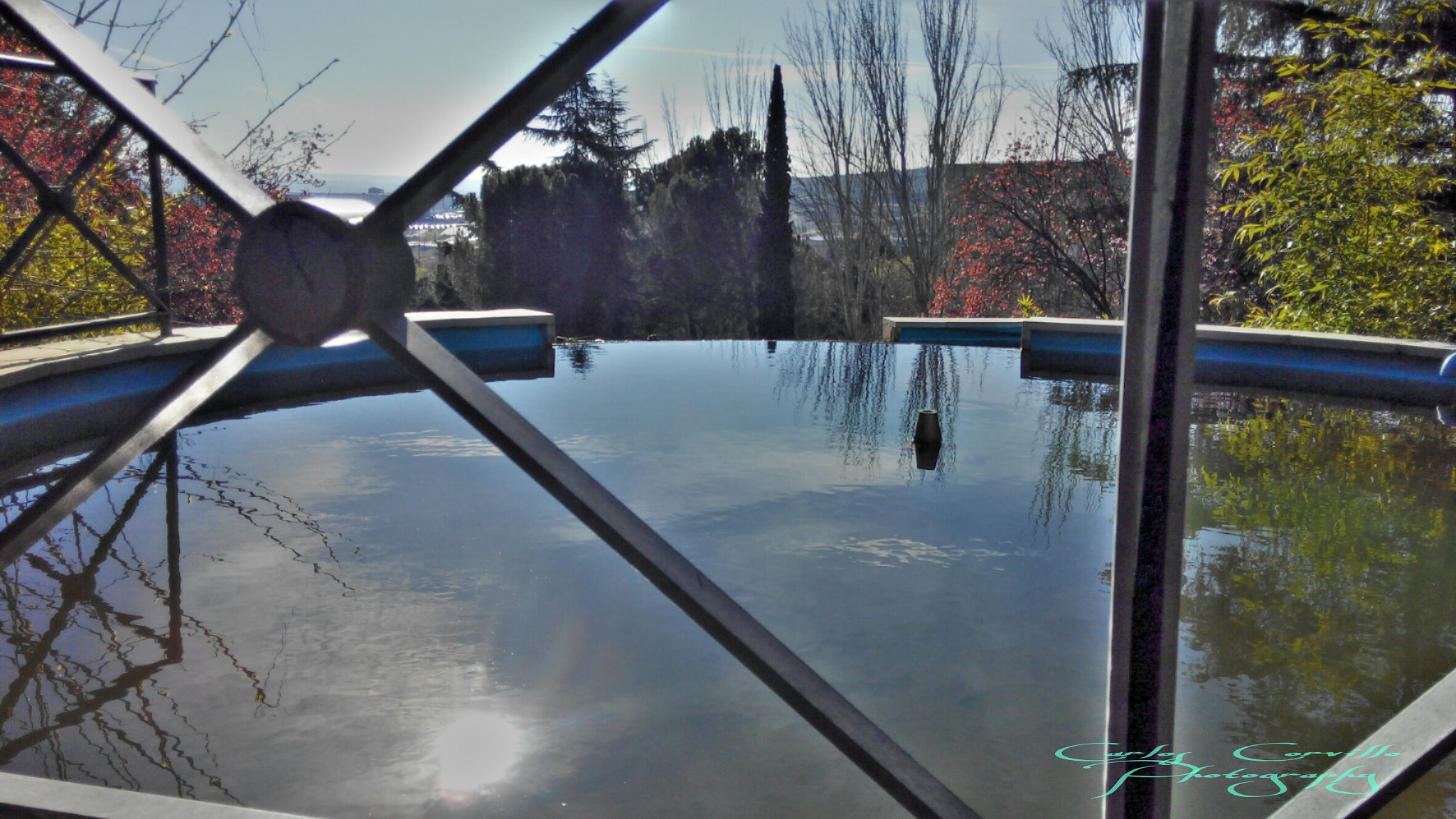bq Aquaris E5 HD sample photo. El barrio photography