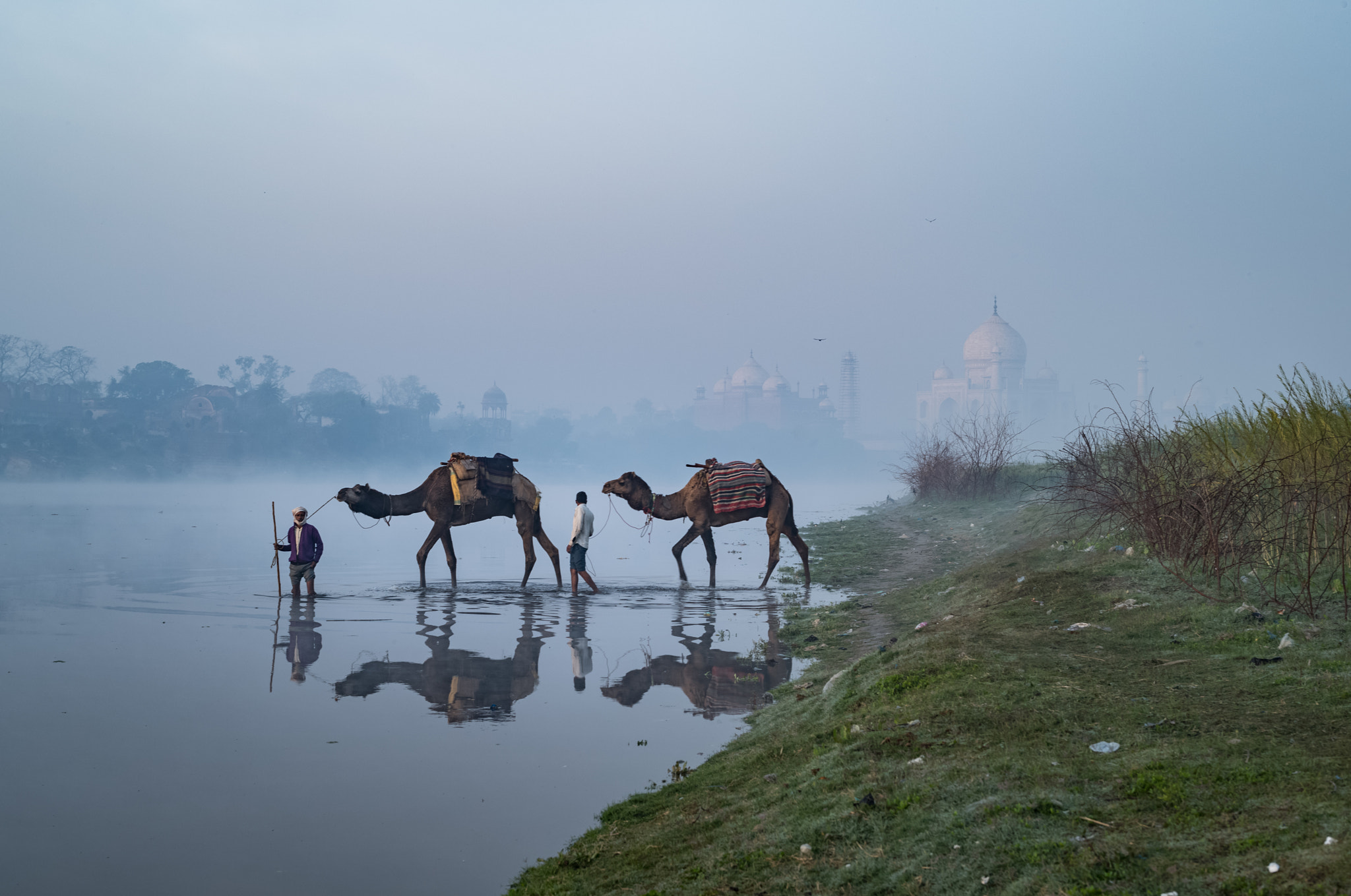 Summarit-S 70 sample photo. Agra crossing photography