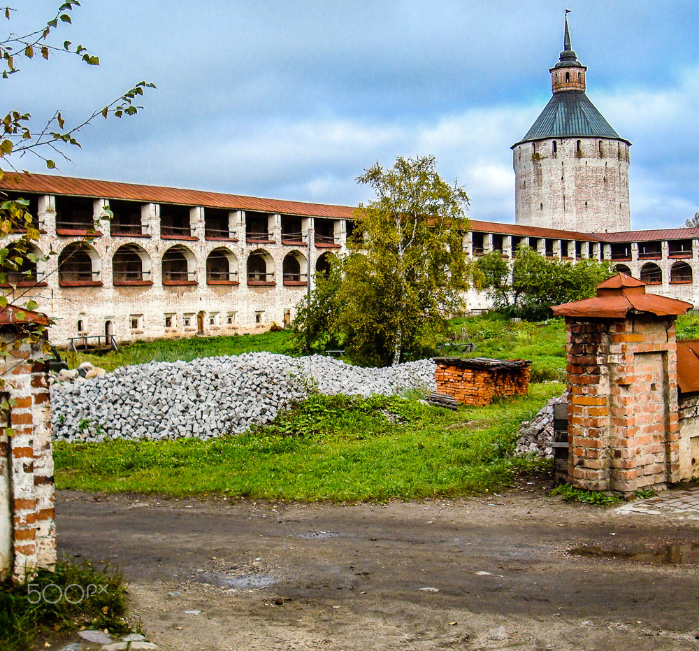 Sony DSC-W90 sample photo. Abandoned monastery - russia photography