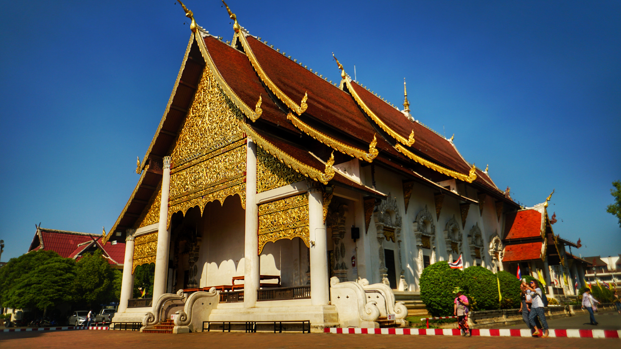 Sony a6500 + Sony E 16mm F2.8 sample photo. Buddhist land - chiang mai photography