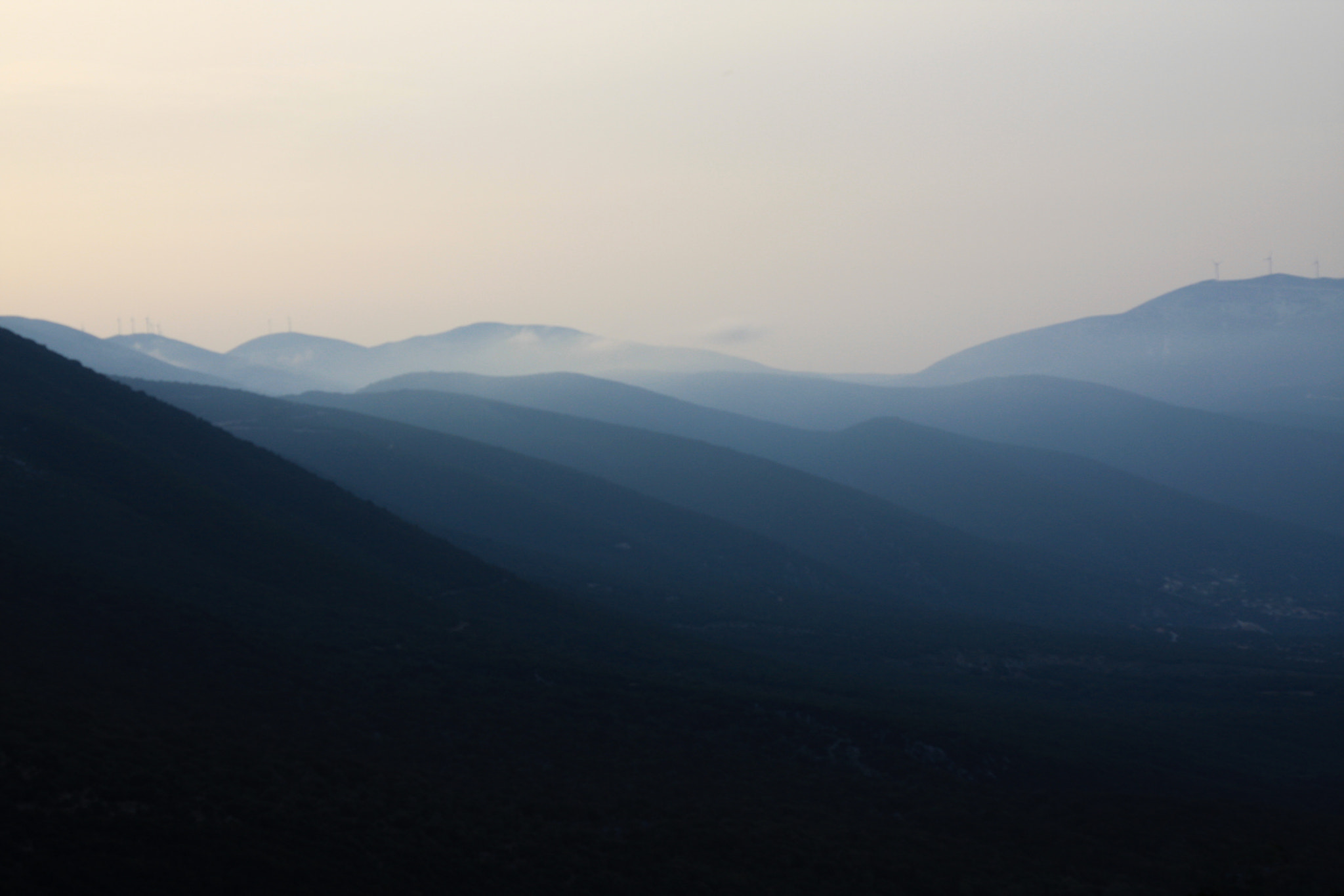 Canon EOS 40D + Canon EF 24-105mm F4L IS USM sample photo. Evening mountains photography