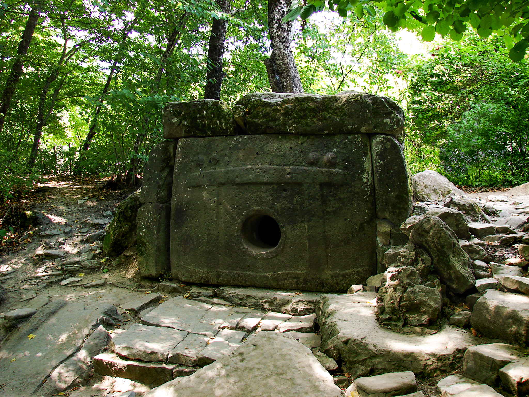 Sony DSC-H2 sample photo. Dolmen in the mountains of the caucasus photography