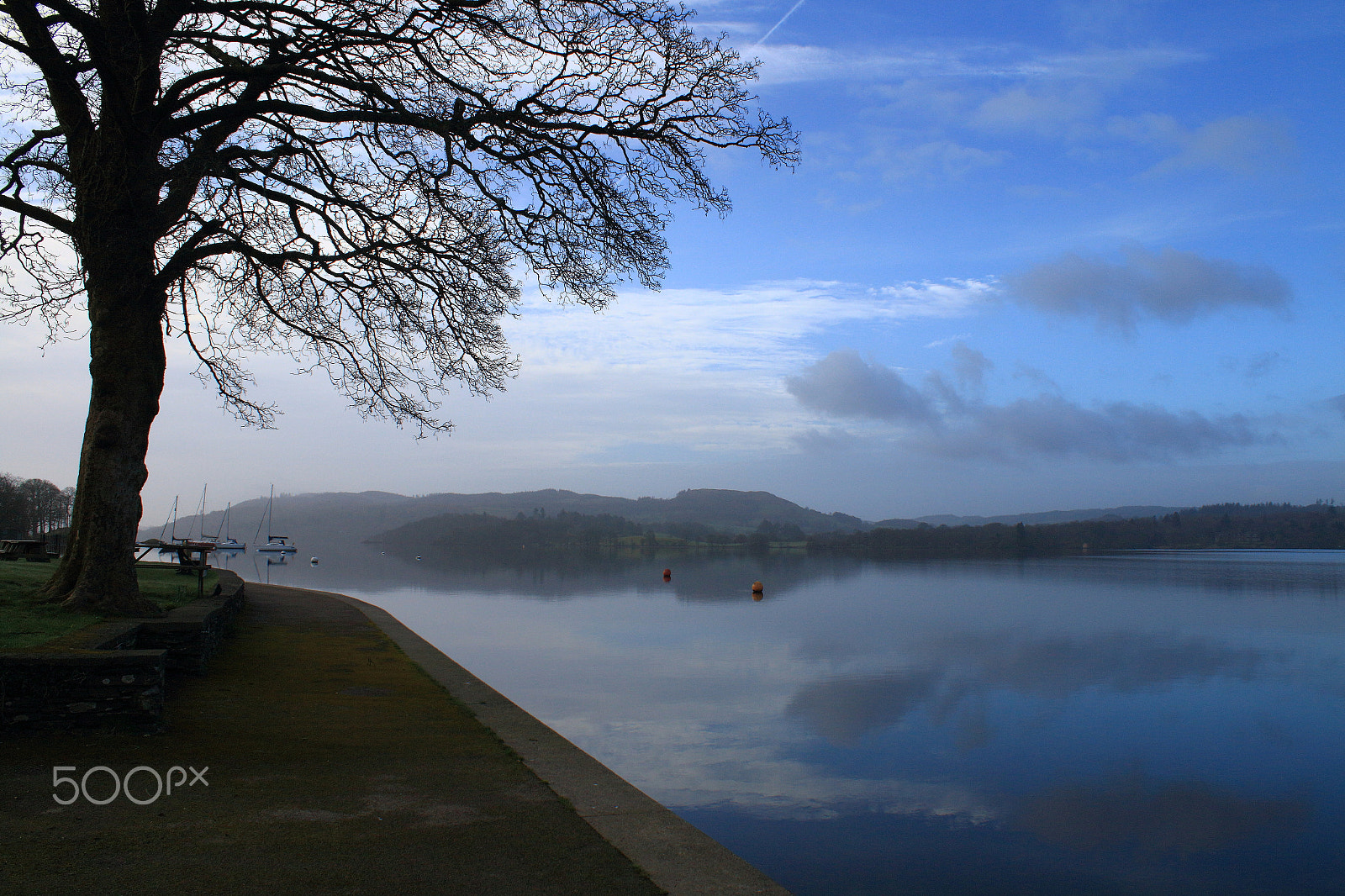 Canon EF-S 18-55mm F3.5-5.6 IS sample photo. Early morning, windermere photography