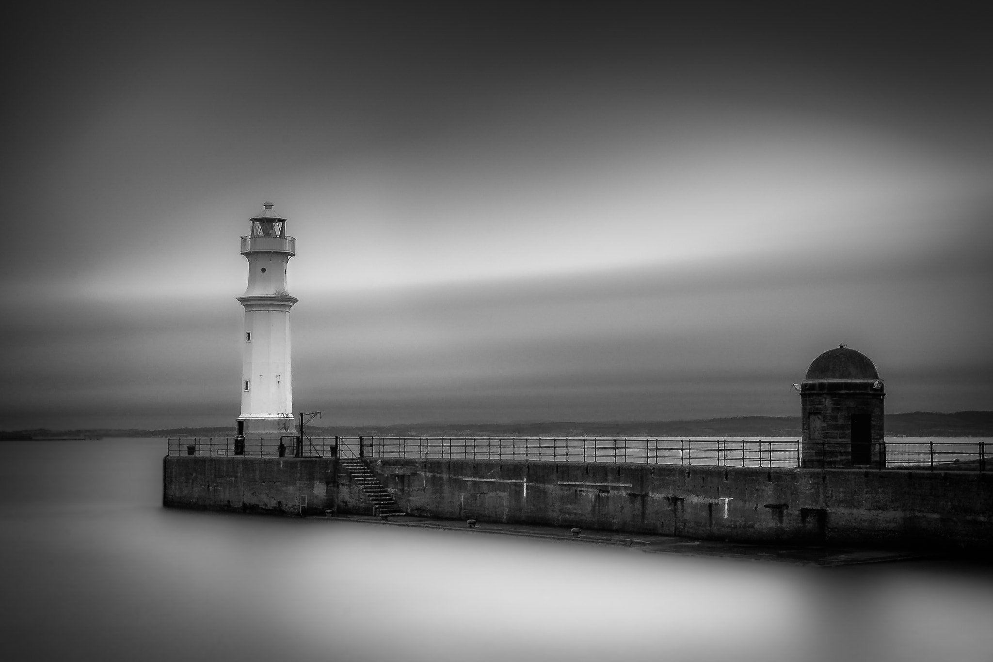 Nikon AF-S Nikkor 16-35mm F4G ED VR sample photo. Newhaven harbour photography