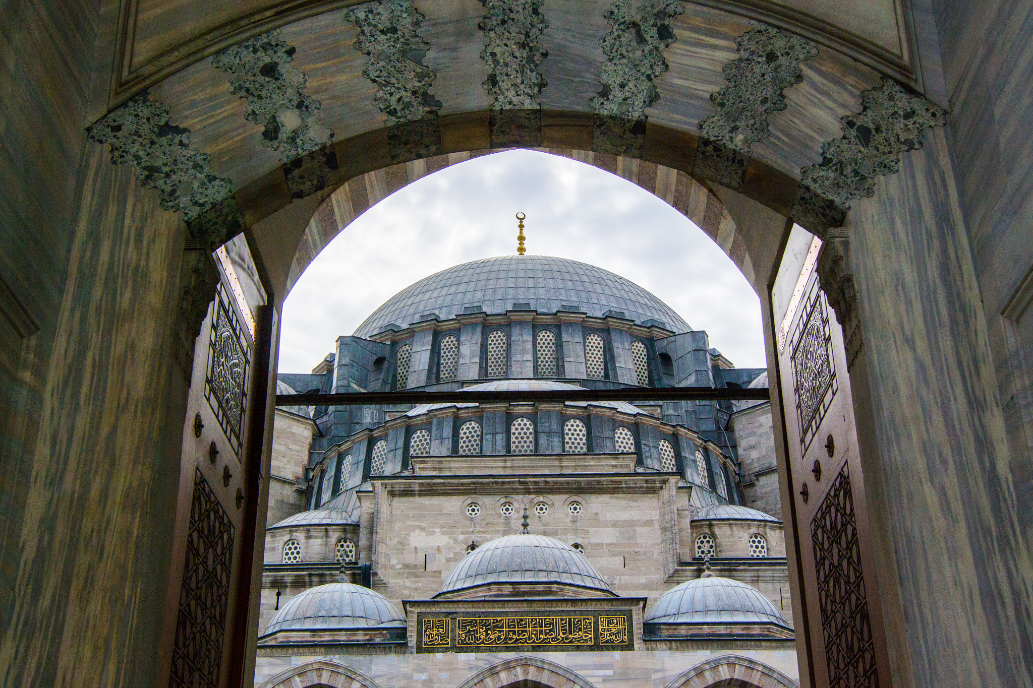 Nikon 1 V2 sample photo. Süleymaniye cami, istanbul photography