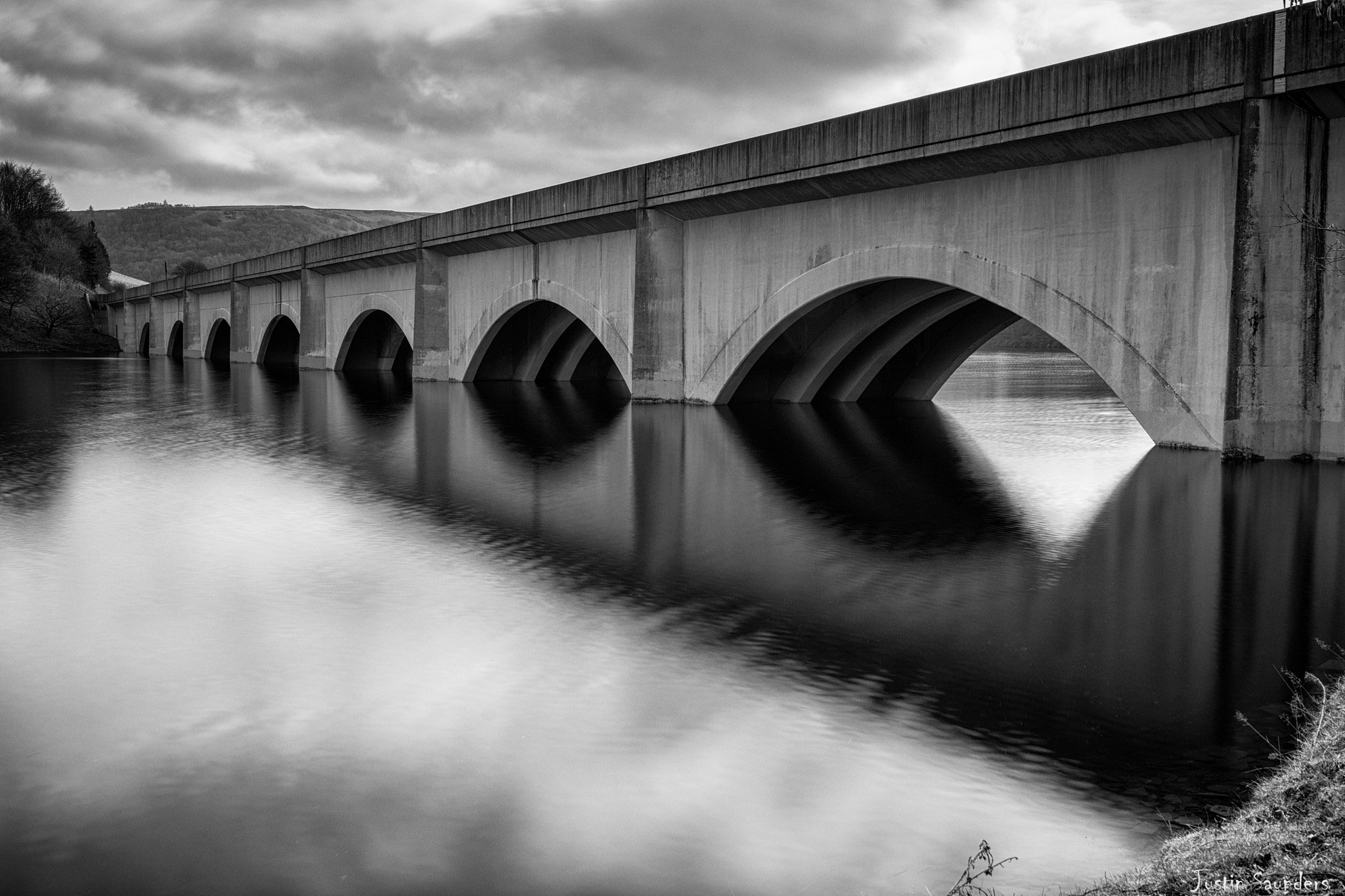 Nikon D7200 + Sigma 18-35mm F1.8 DC HSM Art sample photo. Water under the bridge photography