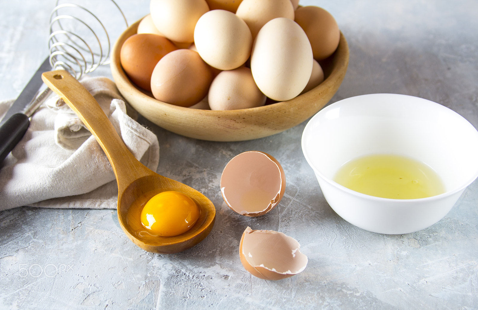 Canon EOS 60D + Canon EF 28-135mm F3.5-5.6 IS USM sample photo. Eggs flour kitchen tools rusty vintage background photography