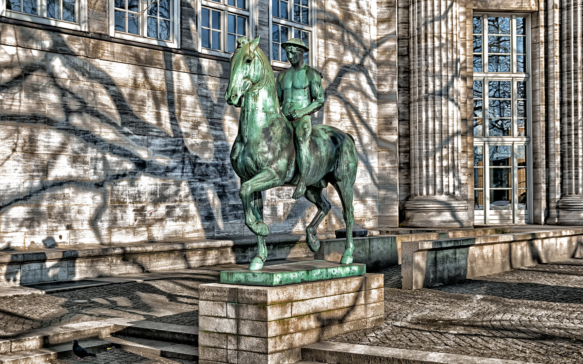 Sigma 17-70mm F2.8-4 DC Macro OS HSM sample photo. Hamburg photography