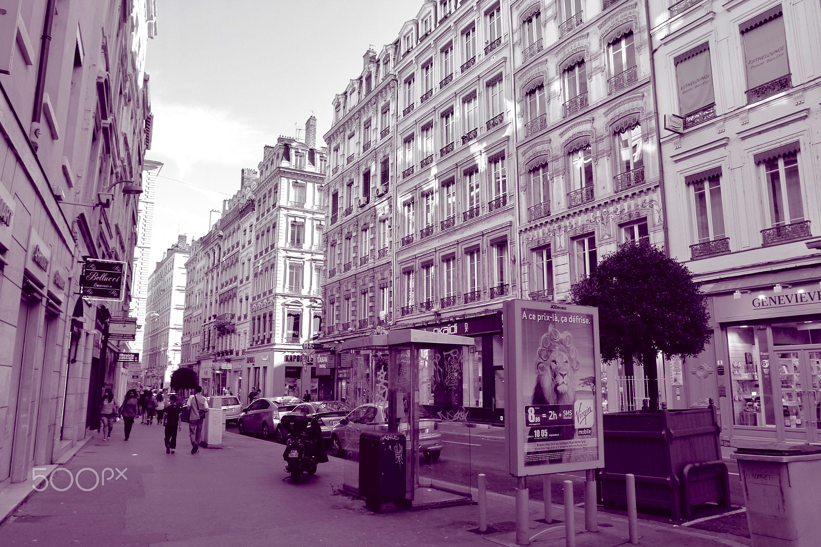 Canon EF 16-35mm F2.8L II USM sample photo. Streets of lyon photography
