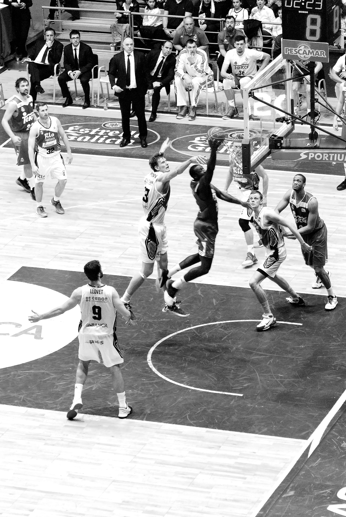Nikon D200 sample photo. Obradoiro - real madrid photography
