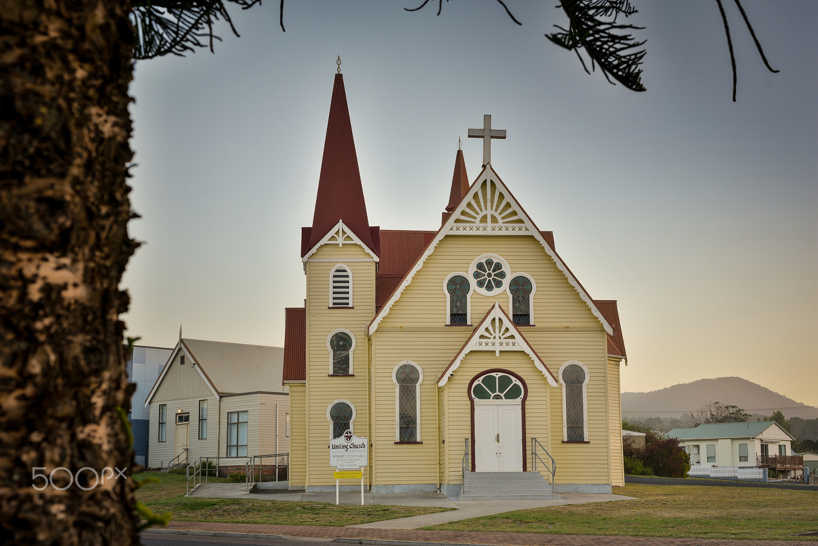 Nikon D810 + ZEISS Otus 55mm F1.4 sample photo. Uniting church at penguin, dusk photography