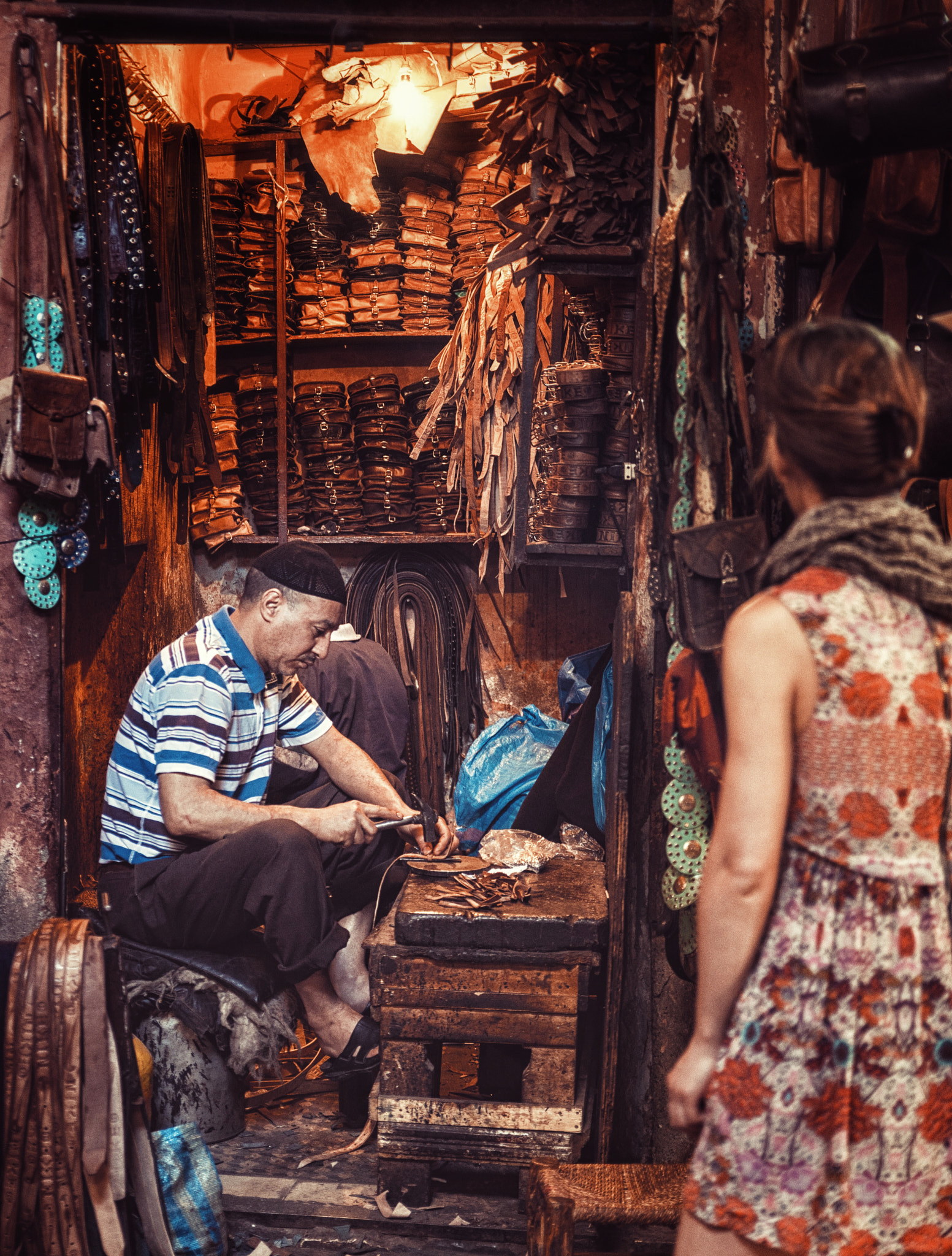 Sony a7R II sample photo. The way he was concentrating on his craft caught my eyes photography