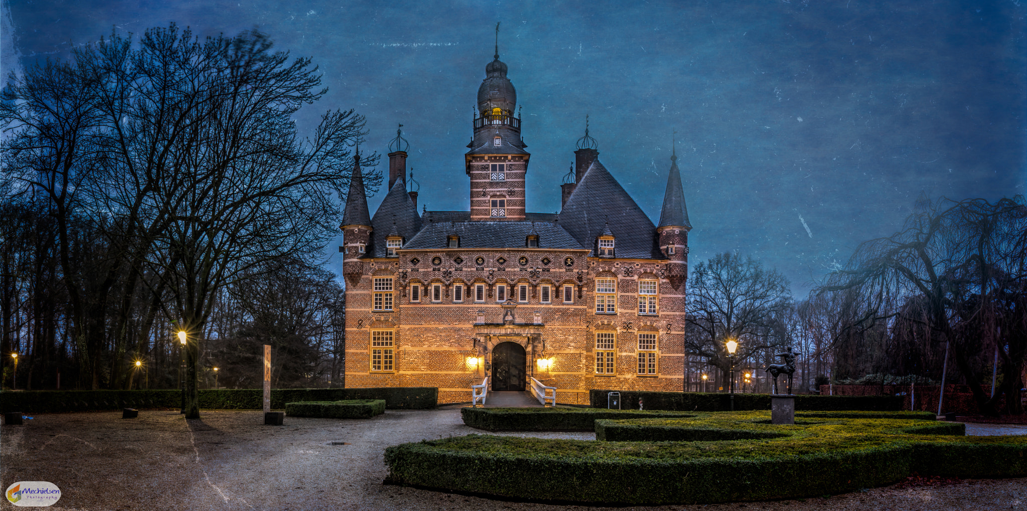 Canon EOS 7D Mark II + Canon EF-S 15-85mm F3.5-5.6 IS USM sample photo. Kasteel wijchen panorama photography