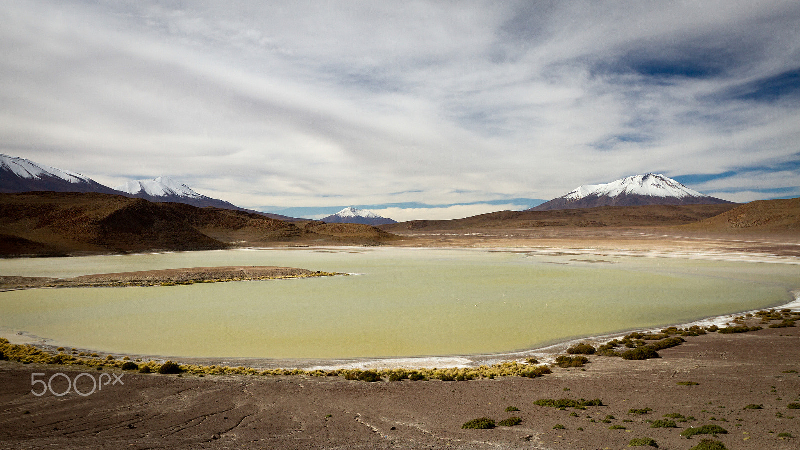 Canon EOS 7D sample photo. Lake surrounded by mountains photography