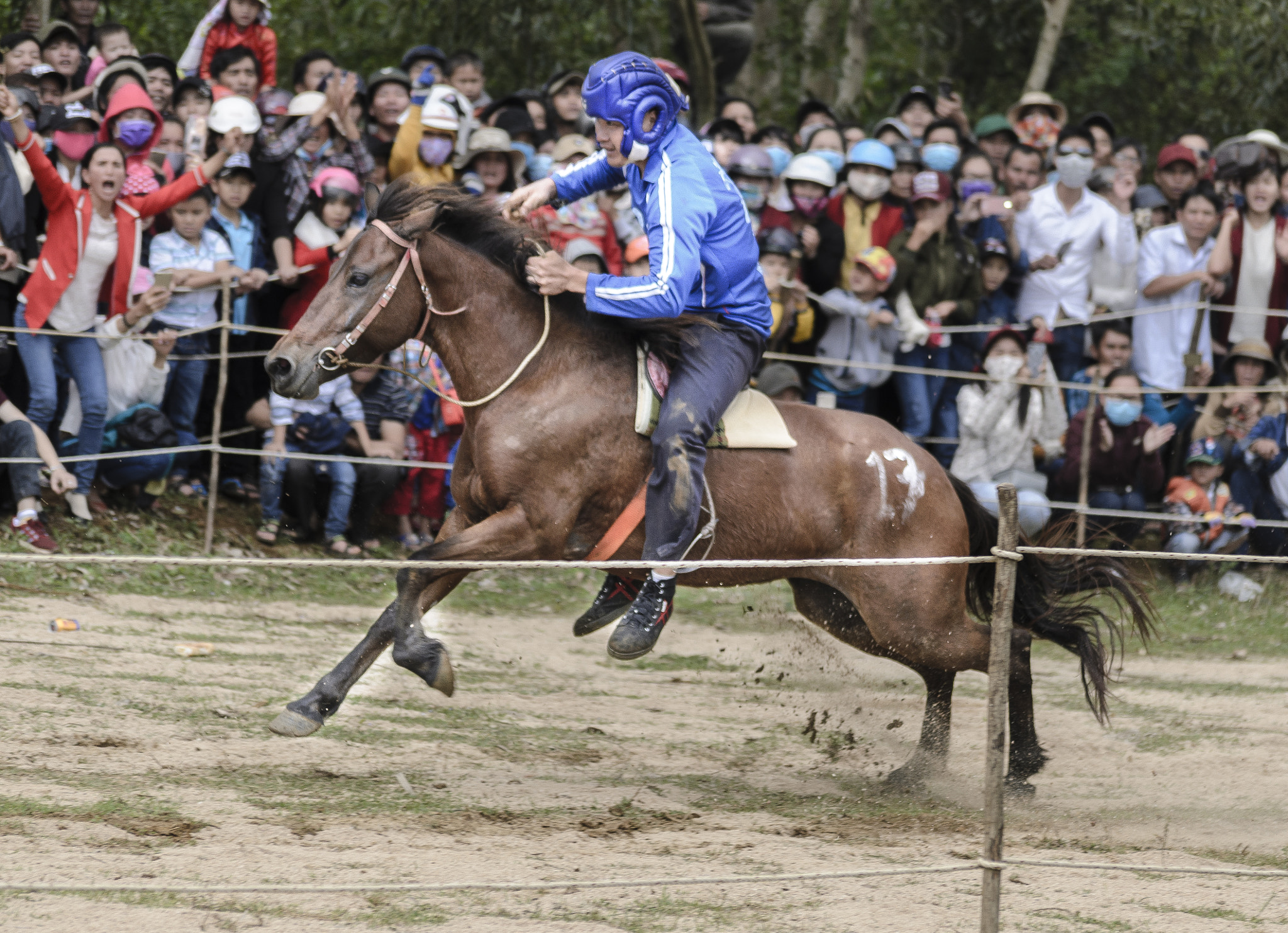 Nikon D7000 sample photo. Go thi thung horse racing festival. tuy an. phu yen. viet nam photography